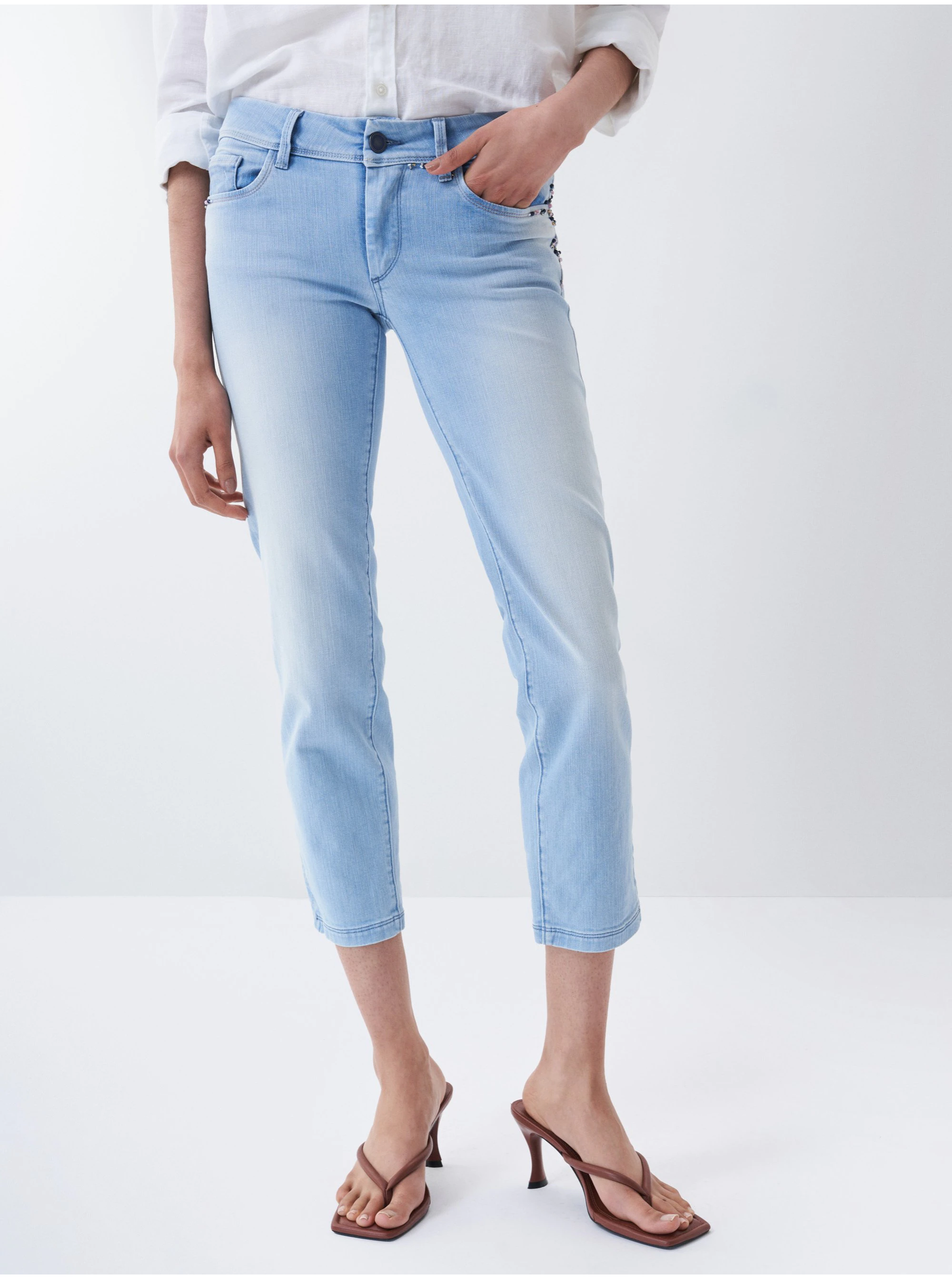 E-shop Světle modré dámské zkrácené slim fit džíny Salsa Jeans Wonder