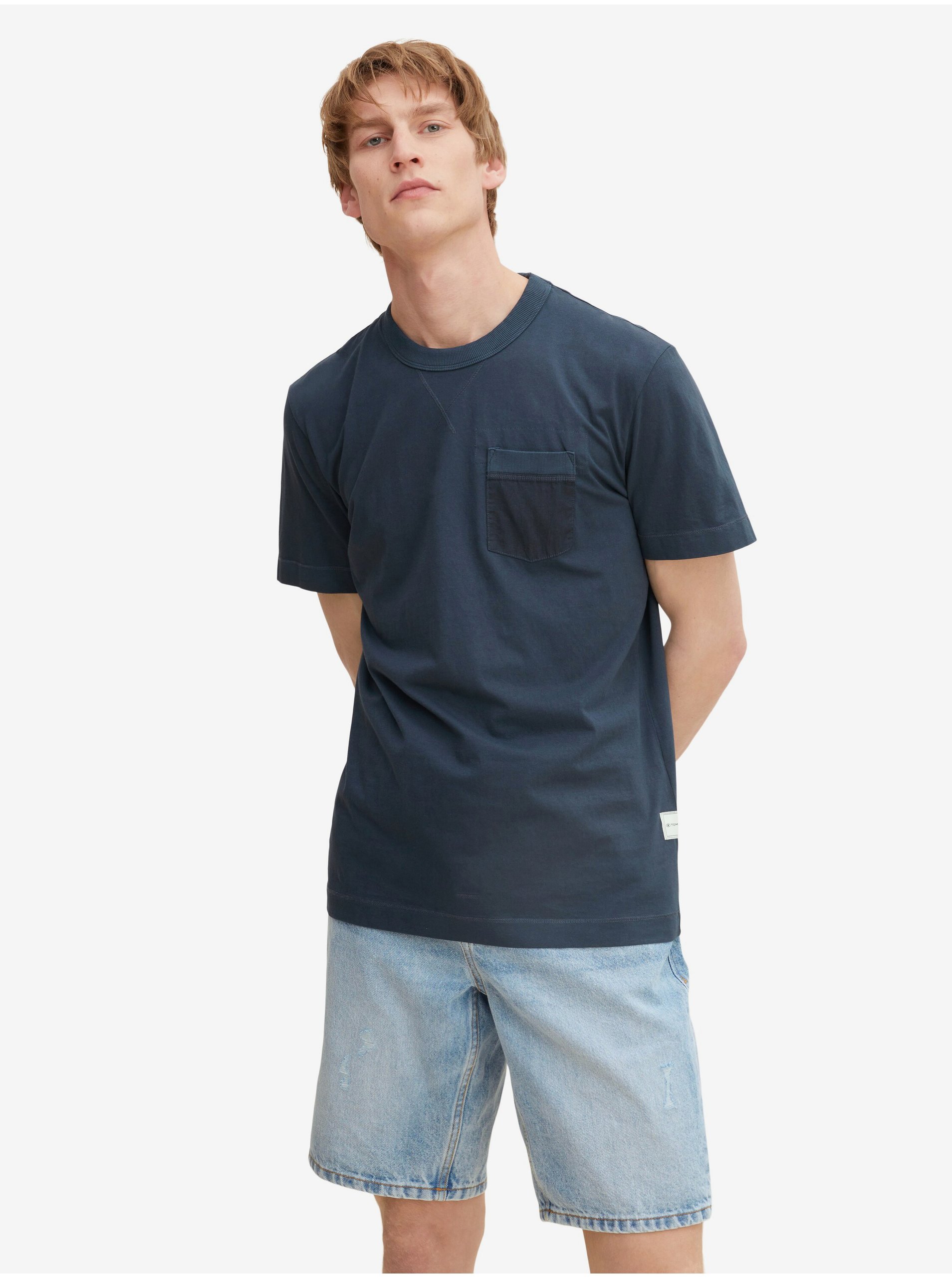 Lacno Tmavomodré pánske basic tričko s vrecúškom Tom Tailor