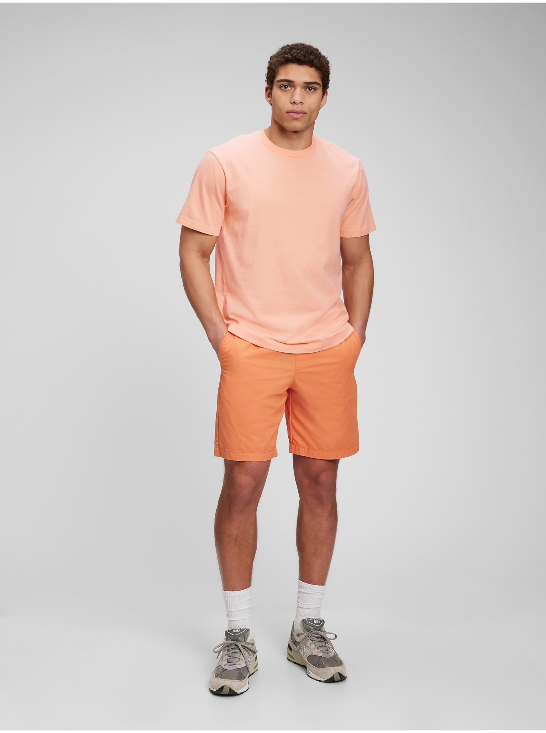 E-shop Růžové pánské tričko z organické bavlny GAP