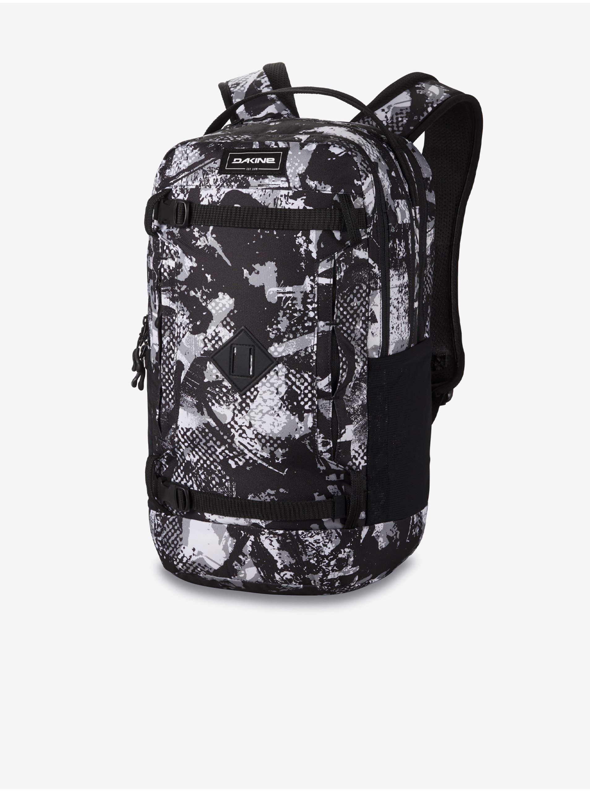 Levně Bílo-černý vzorovaný batoh Dakine Urban Mission