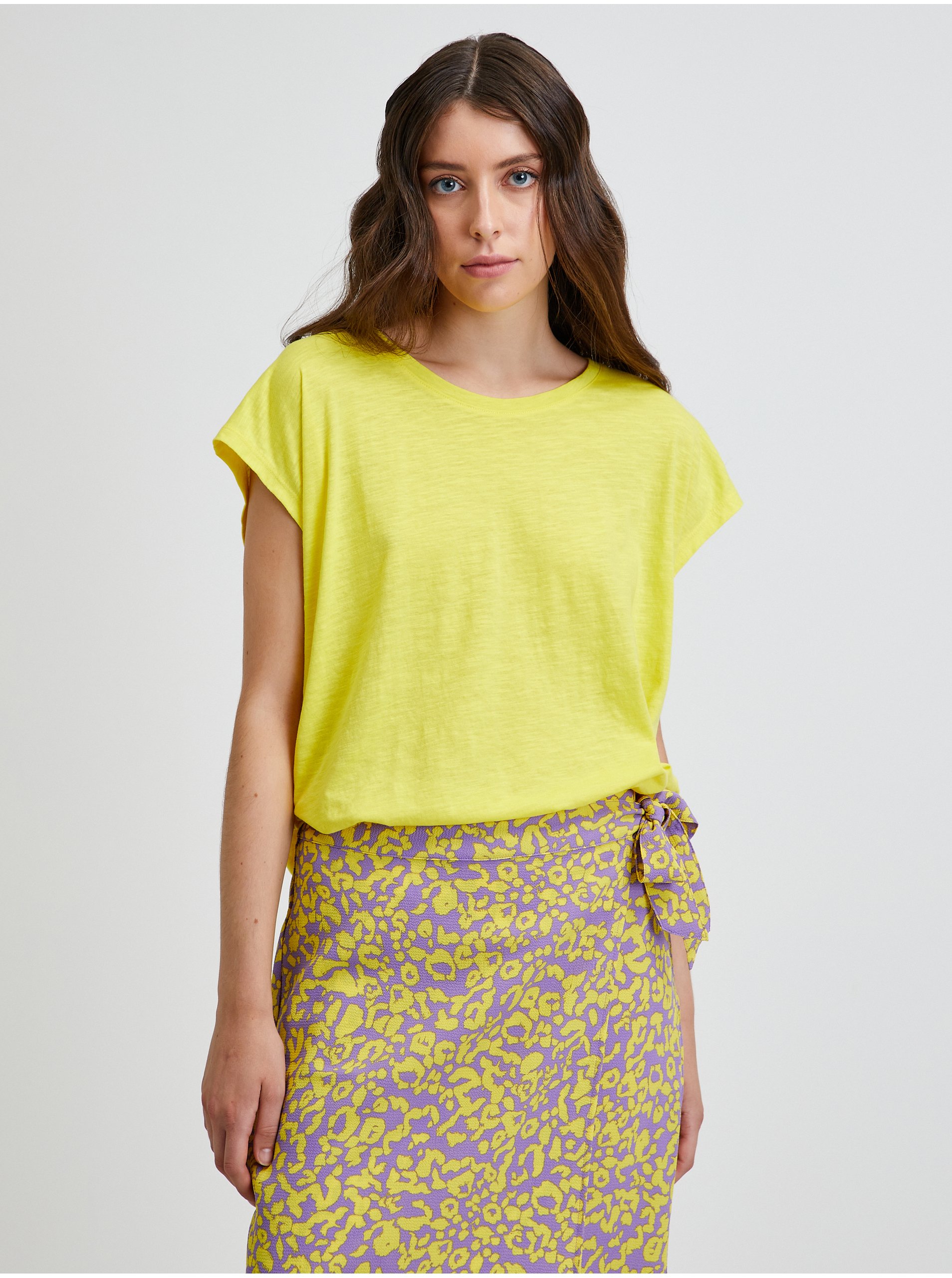 E-shop Žluté žíhané prodloužené basic tričko Noisy May Mathilde