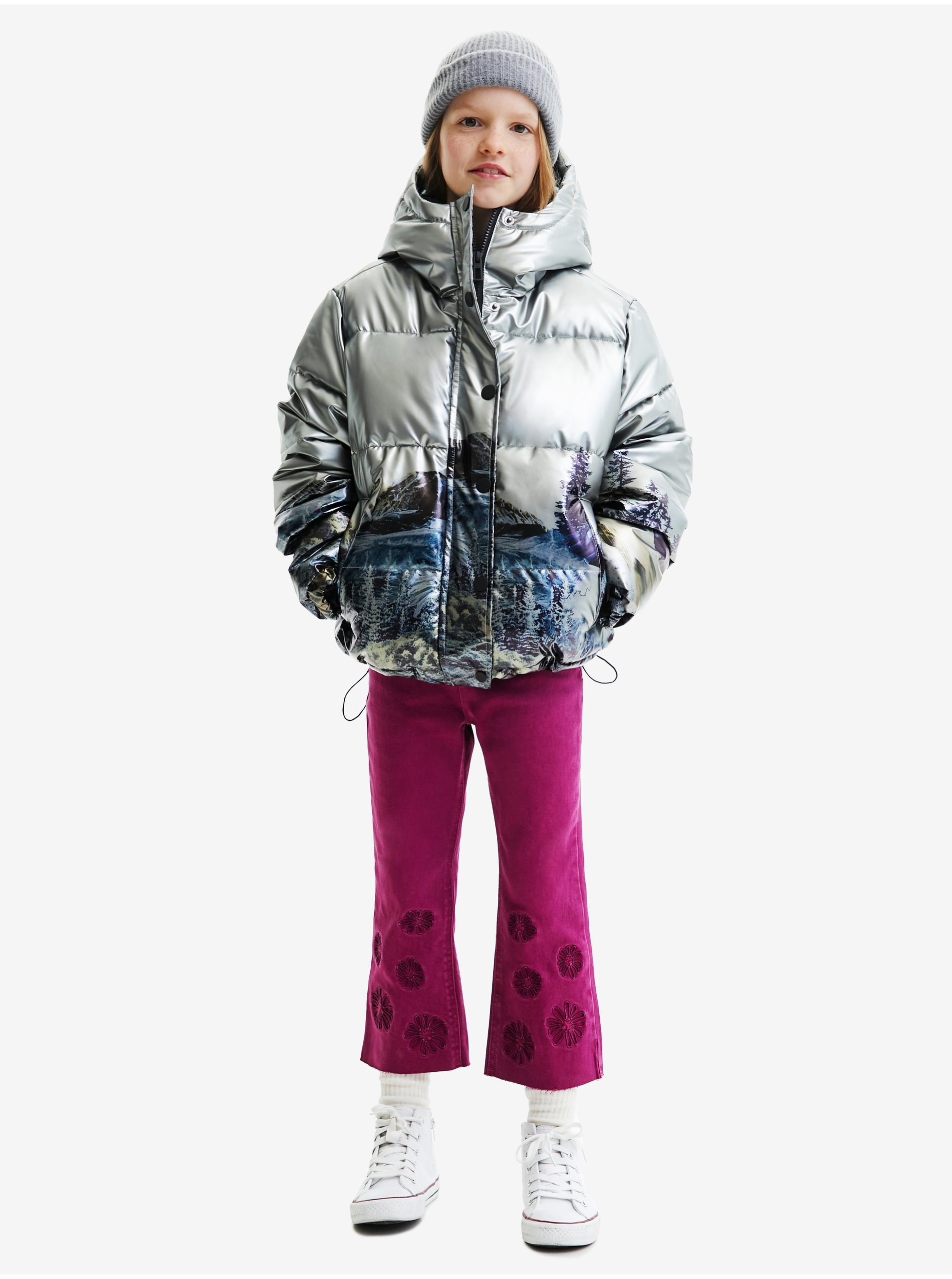 E-shop Stříbrná holčičí zimní bunda Desigual Infinito