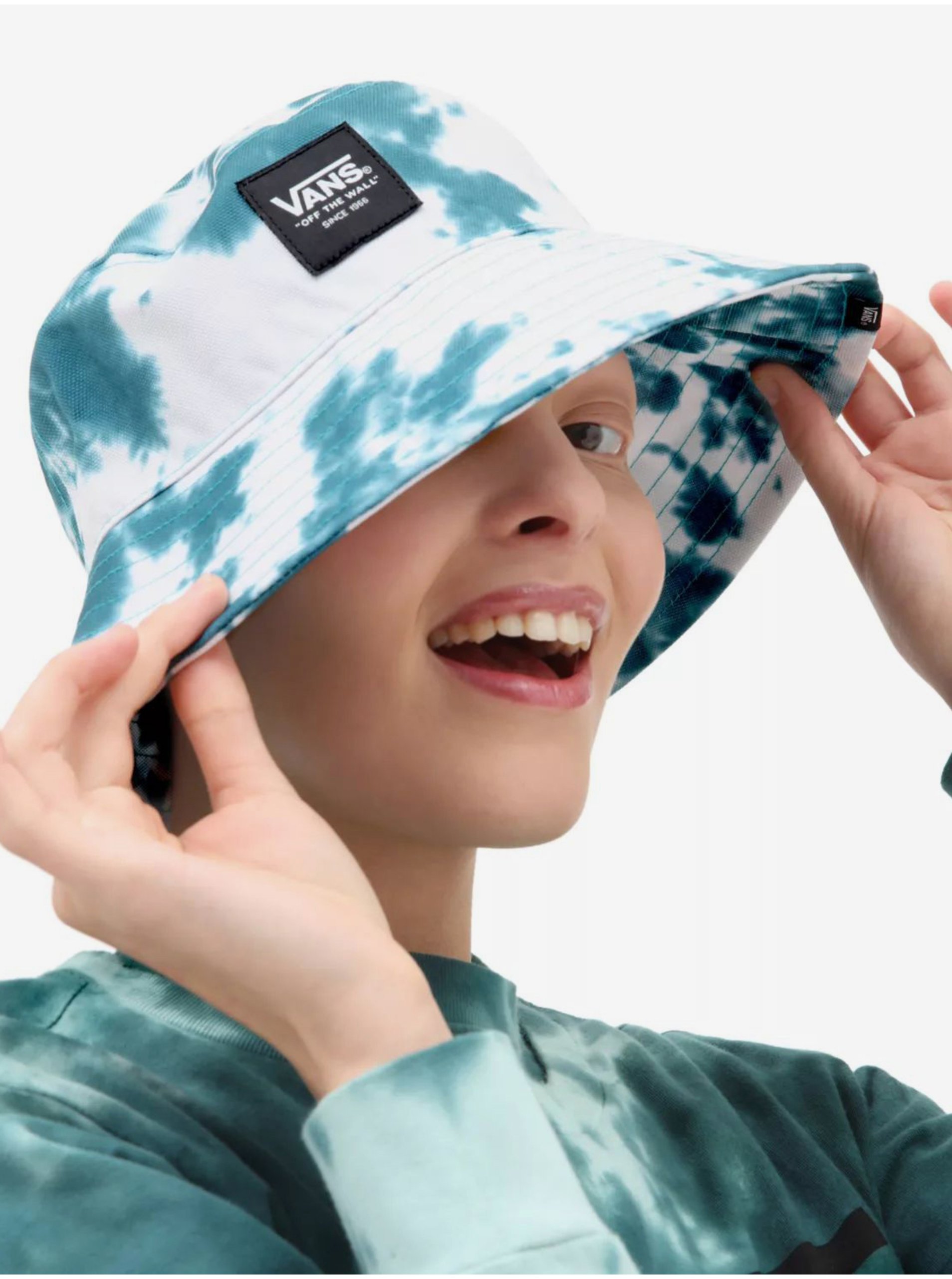 E-shop Modro-bílý dámský batikovaný klobouk VANS Step Up