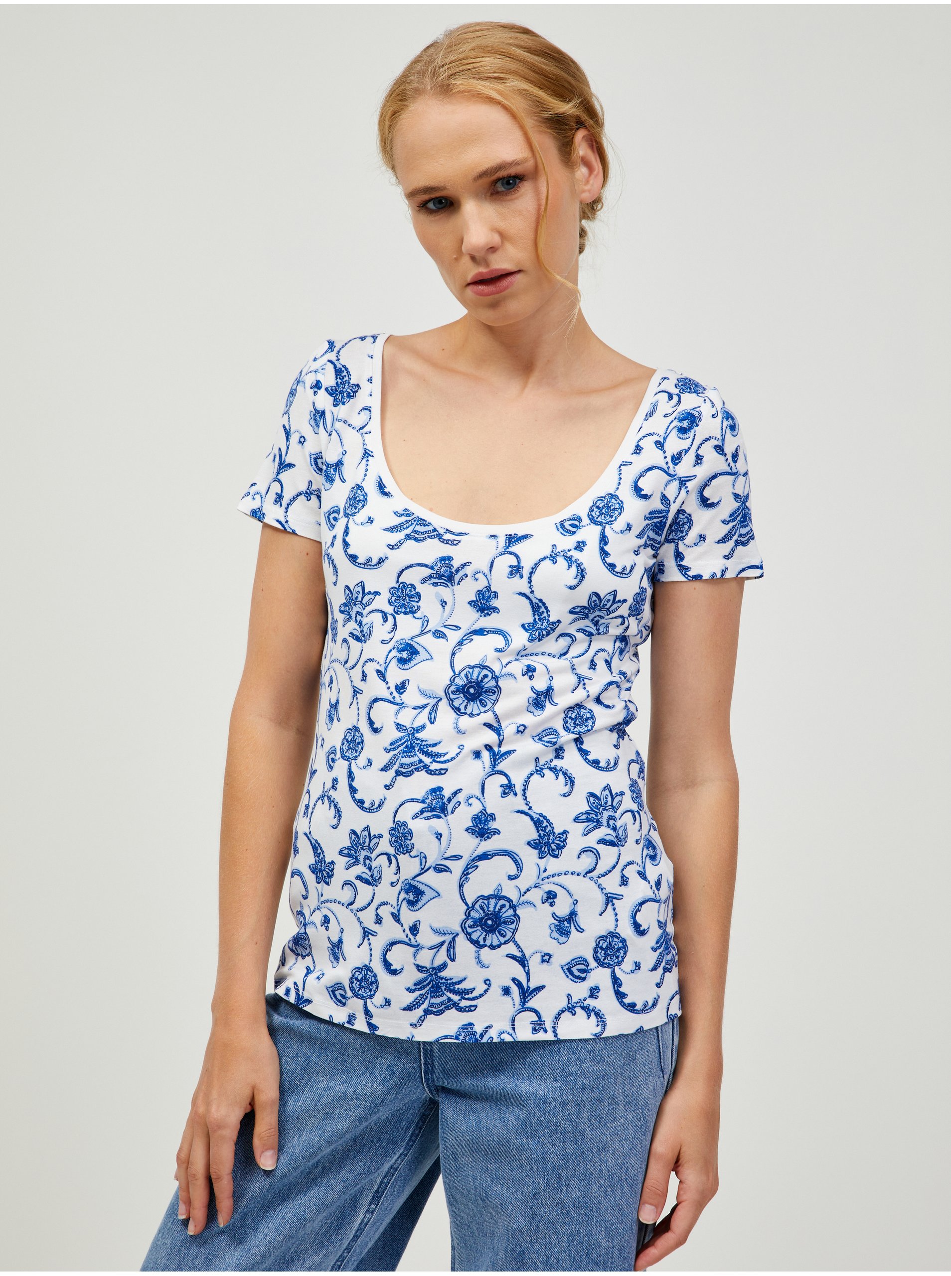Levně Modro-bílé vzorované tričko ORSAY