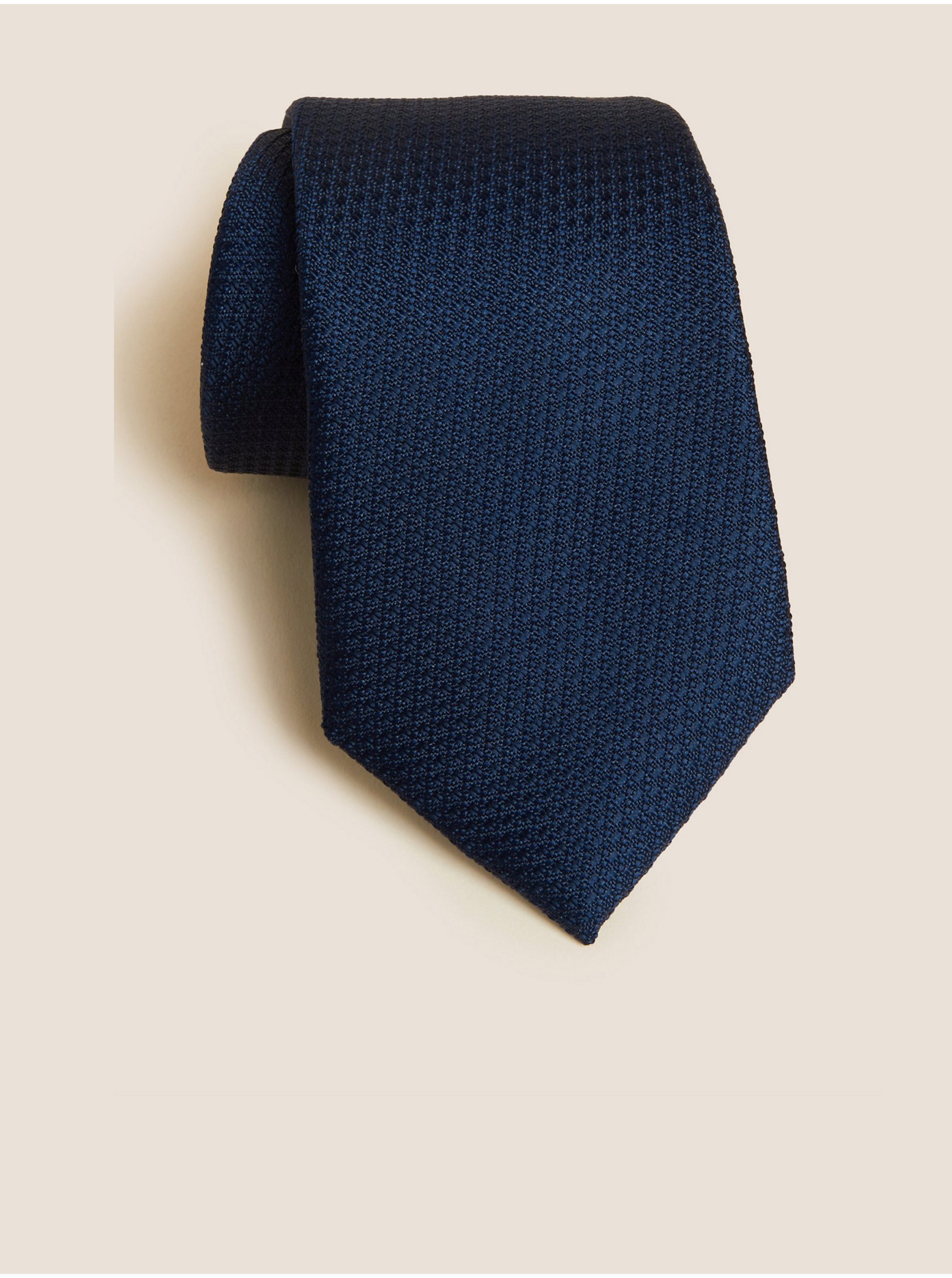 Levně Tmavě modrá pánská kravata ze 100% hedvábí s texturou Marks & Spencer