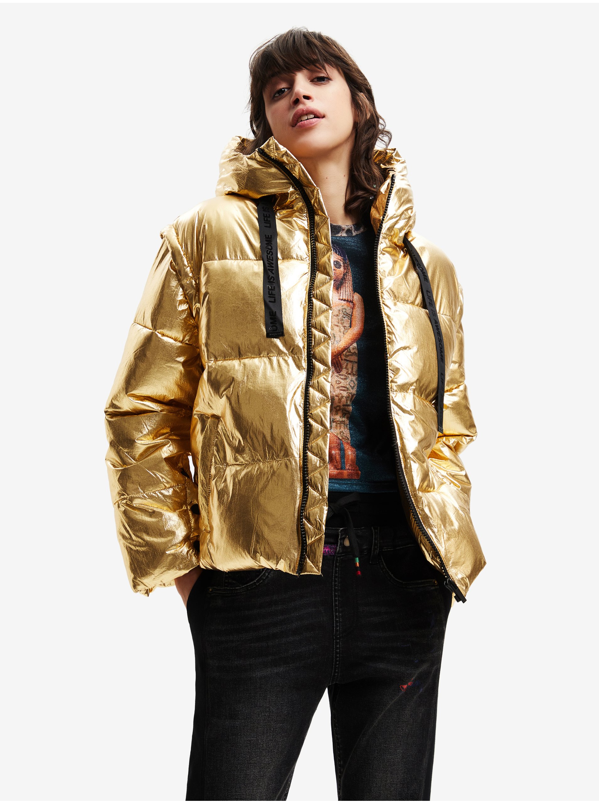 Lacno Dámska prešívaná zimná bunda s kapucňou v zlatej farbe Desigual Jiman