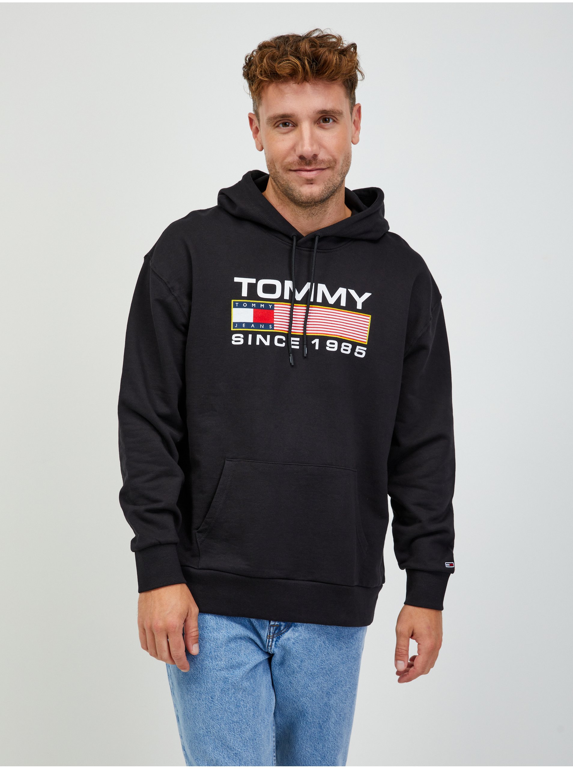 E-shop Černá pánská mikina s kapucí Tommy Jeans