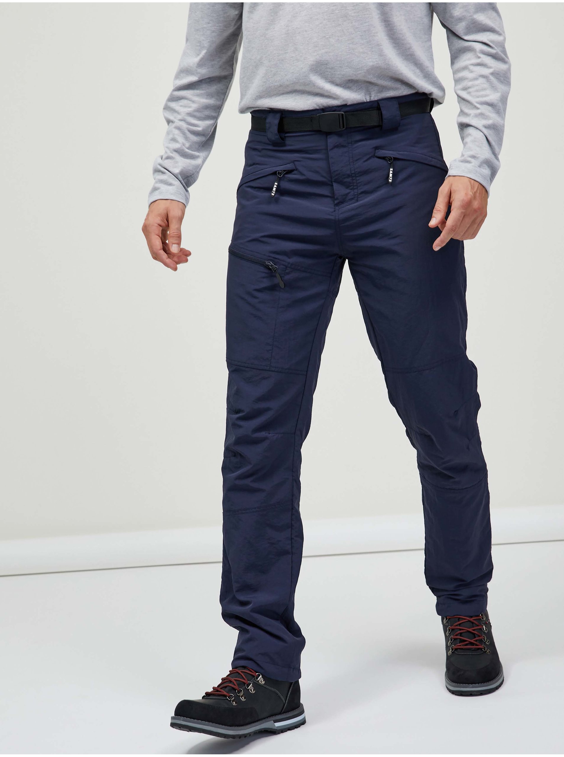 Levně Tmavě modré pánské kalhoty s páskem SAM 73 Ikanto