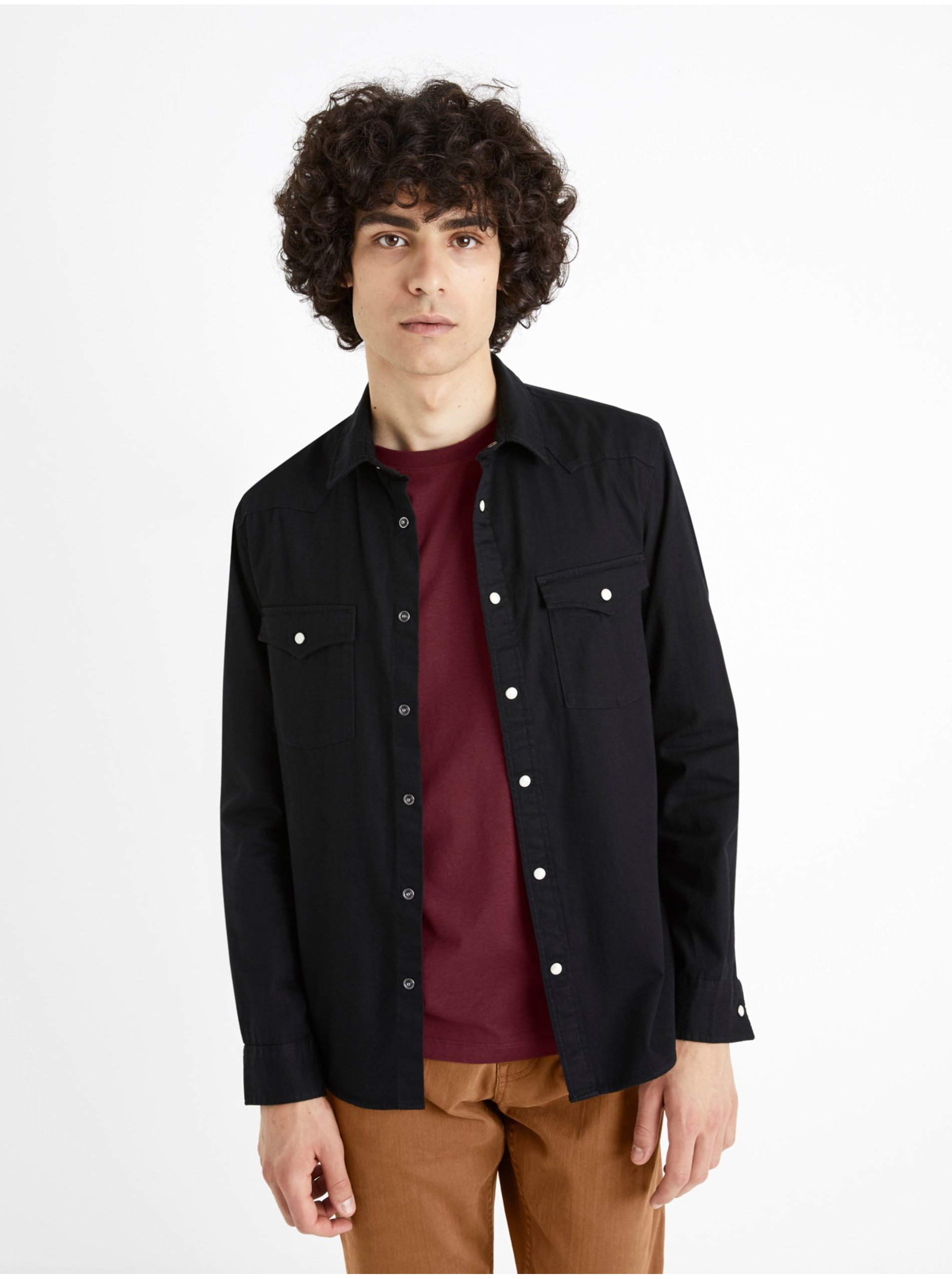 E-shop Černá džínová košile modern fit Celio Cadenlo