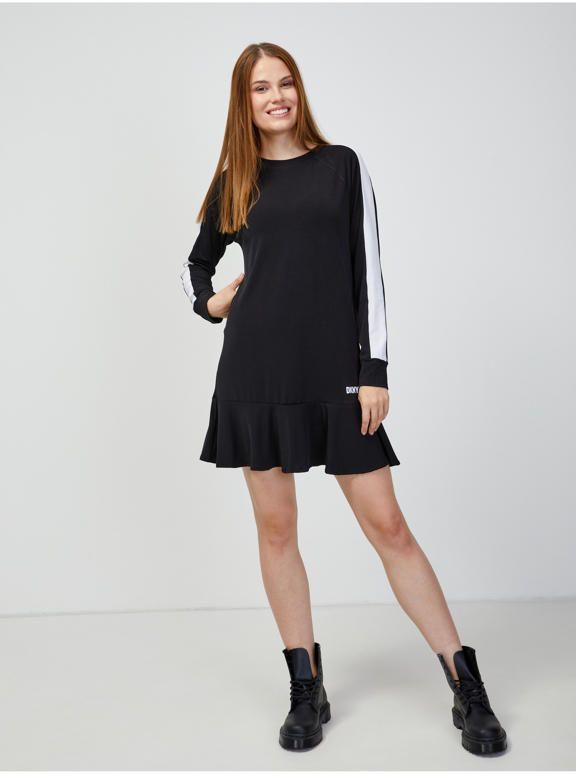 Levně Černé šaty DKNY