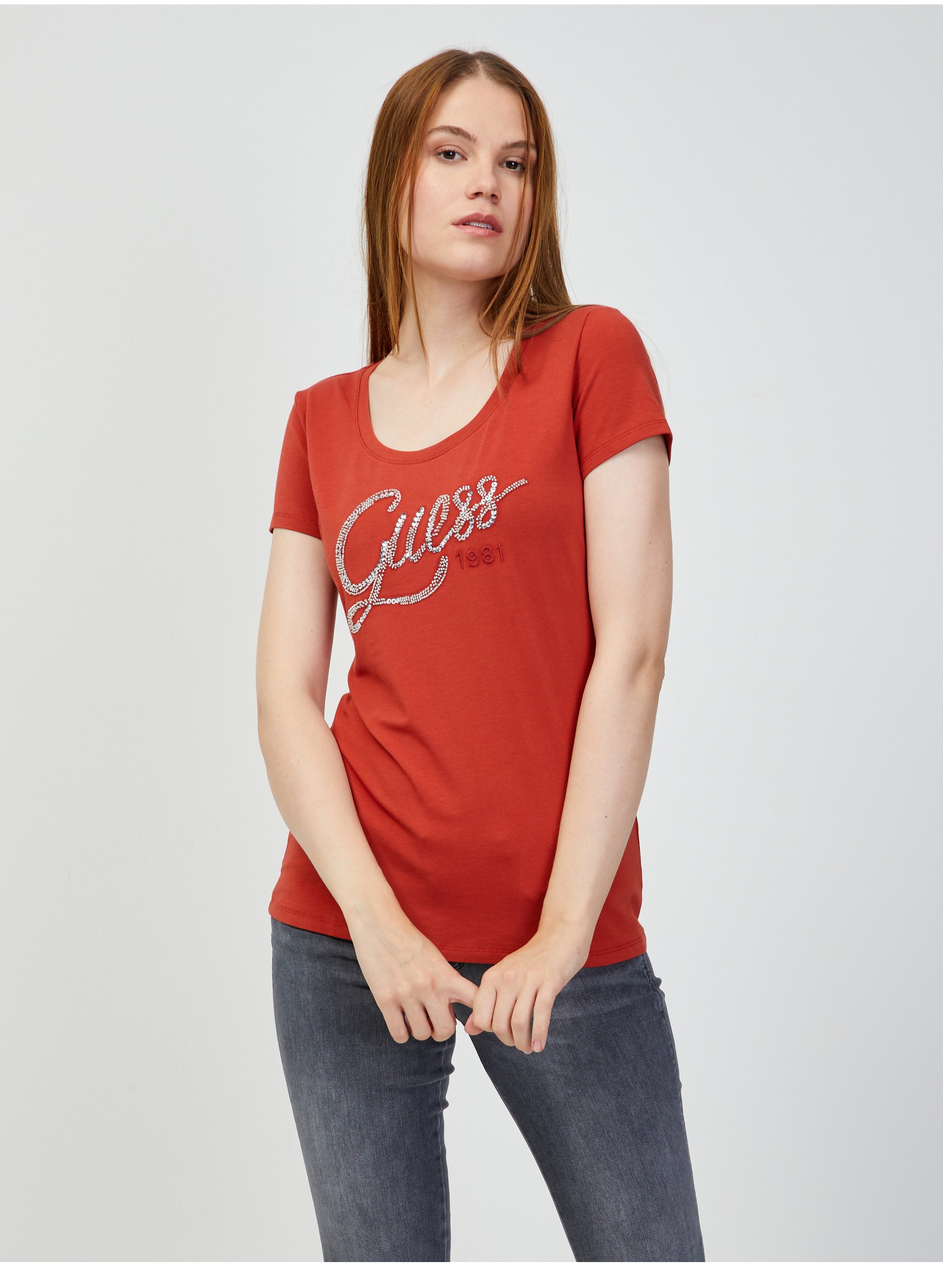 Lacno Červené dámske tričko Guess Bryanna