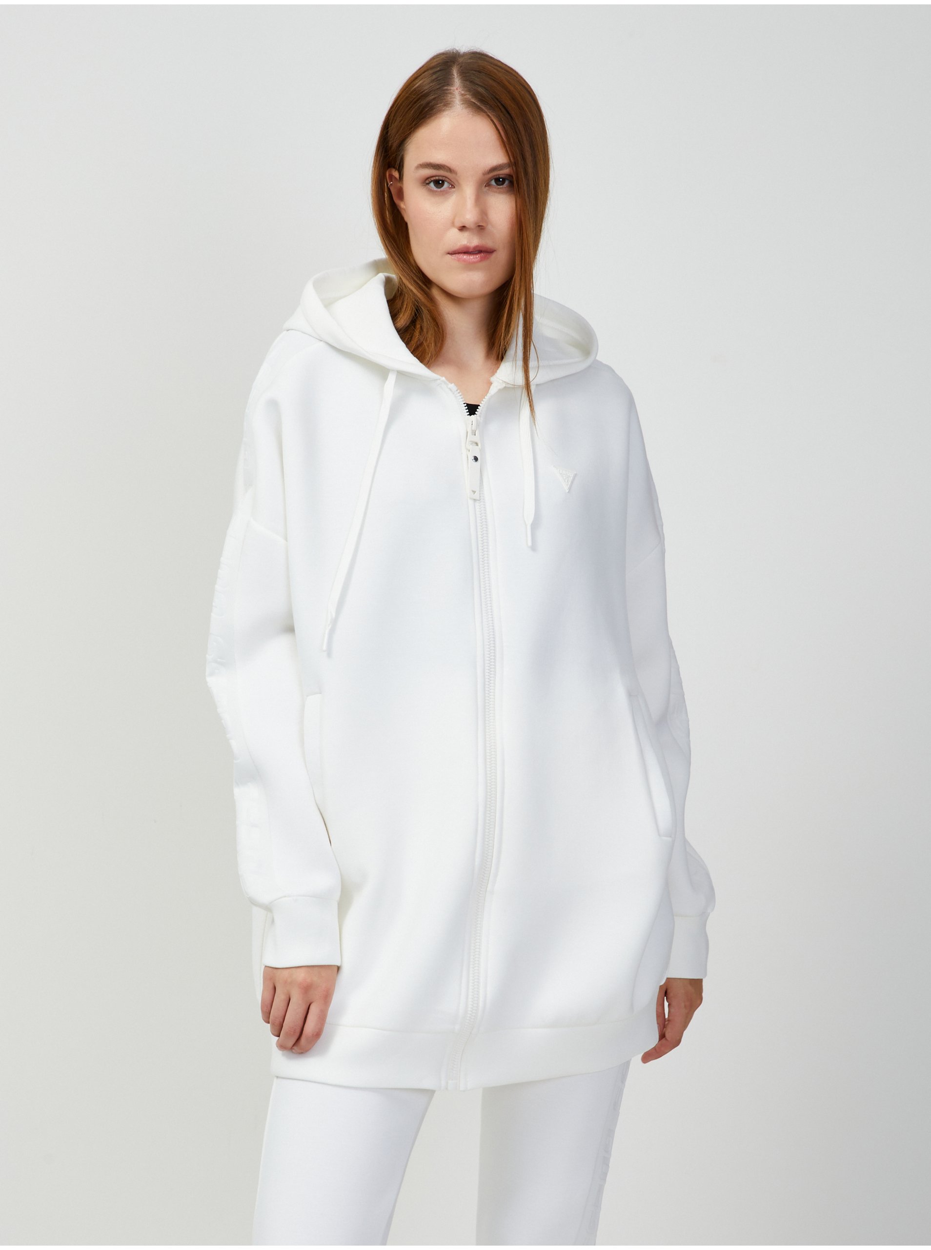 E-shop Bílá dámská mikina na zip s kapucí Guess Allie