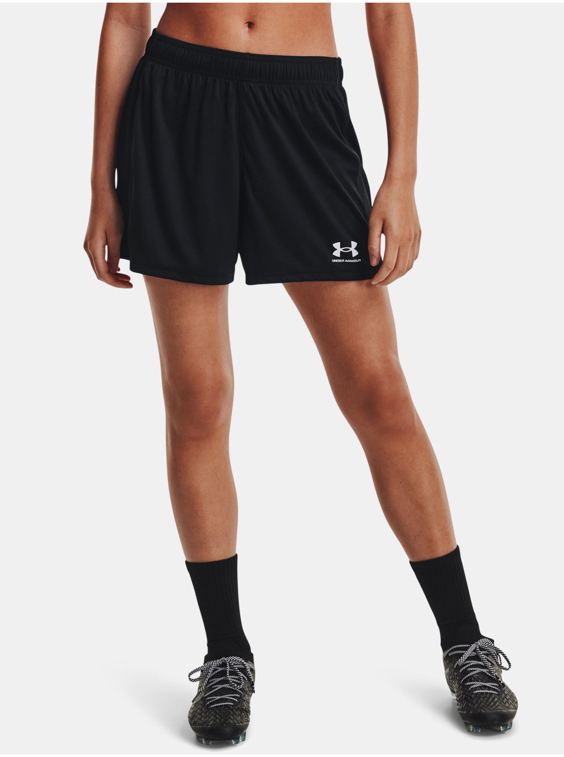 E-shop Černé dámské sportovní kraťasy Under Armour W Challenger Knit Short