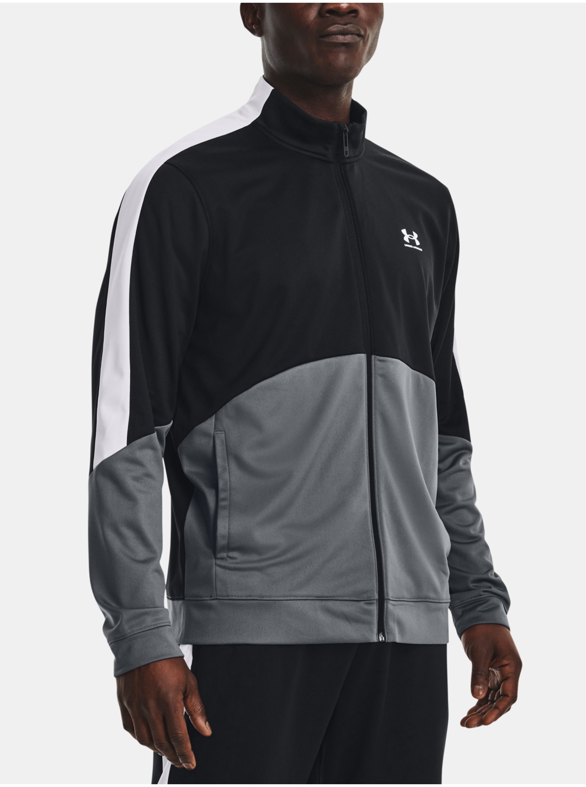 Levně Černá sportovní bunda Under Armour UA Tricot Fashion Jacket