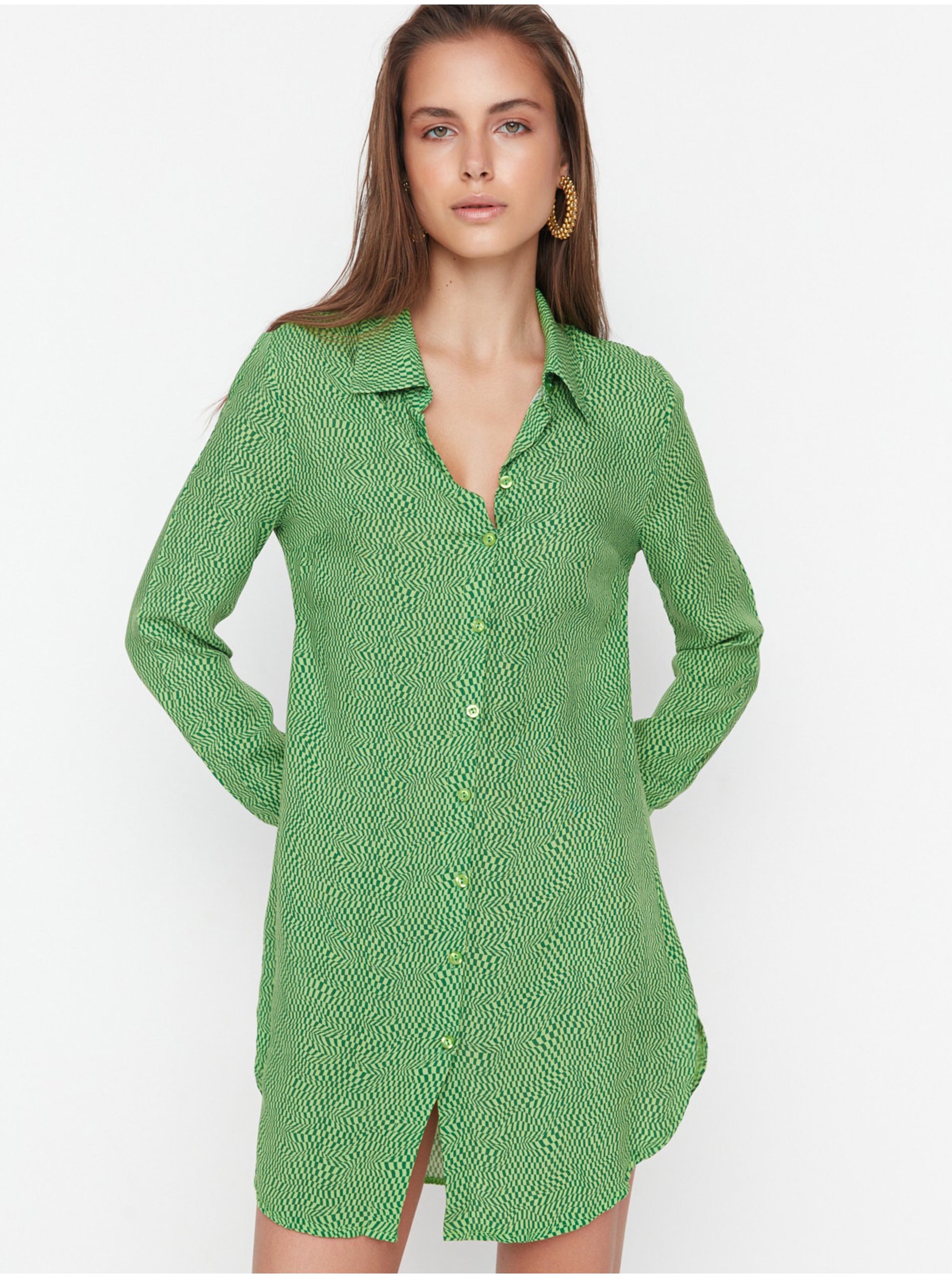 Levně Zelená dámská prodloužená košile Trendyol