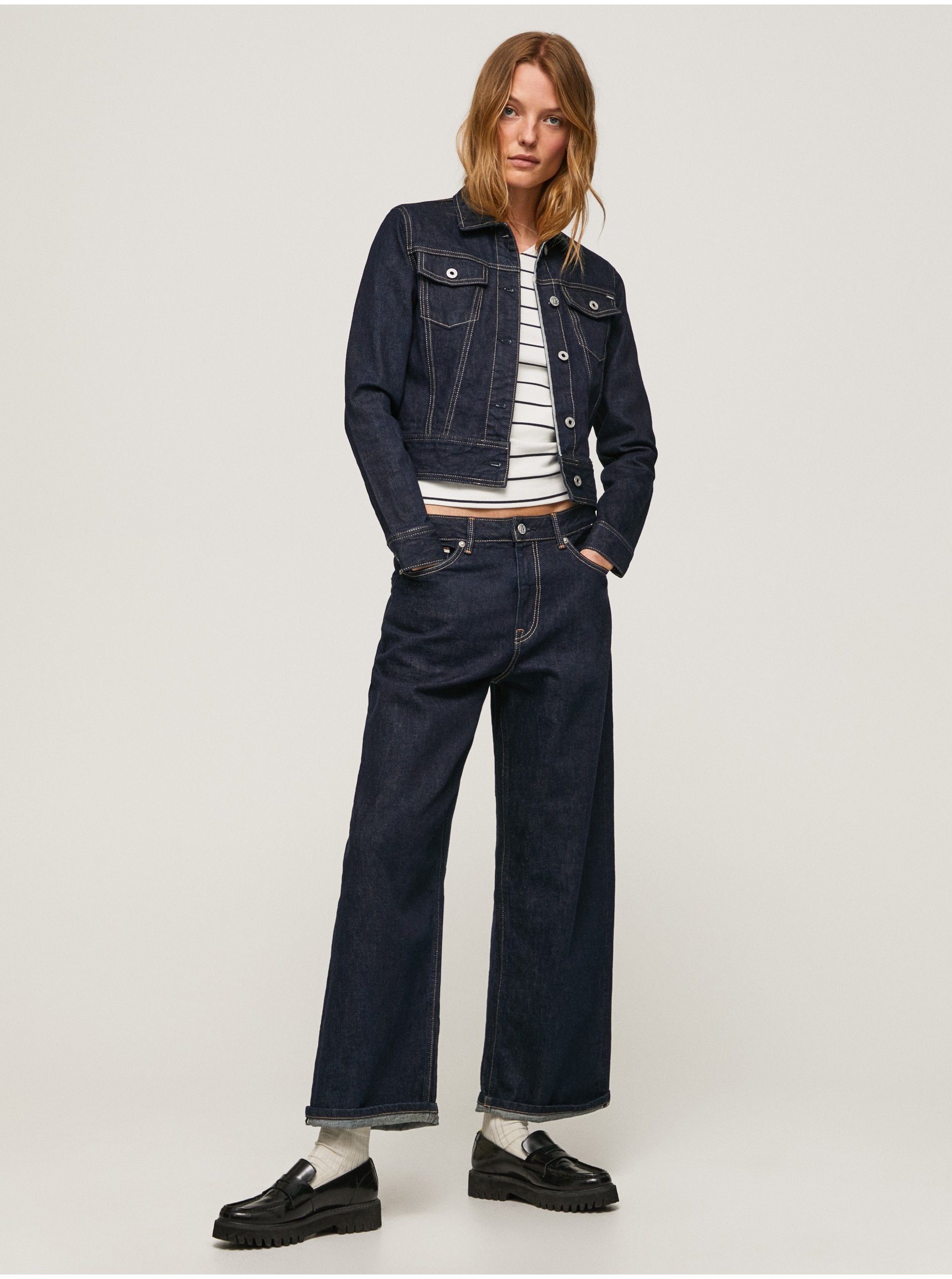 E-shop Tmavě modré dámské zkrácené široké džíny Pepe Jeans Edie