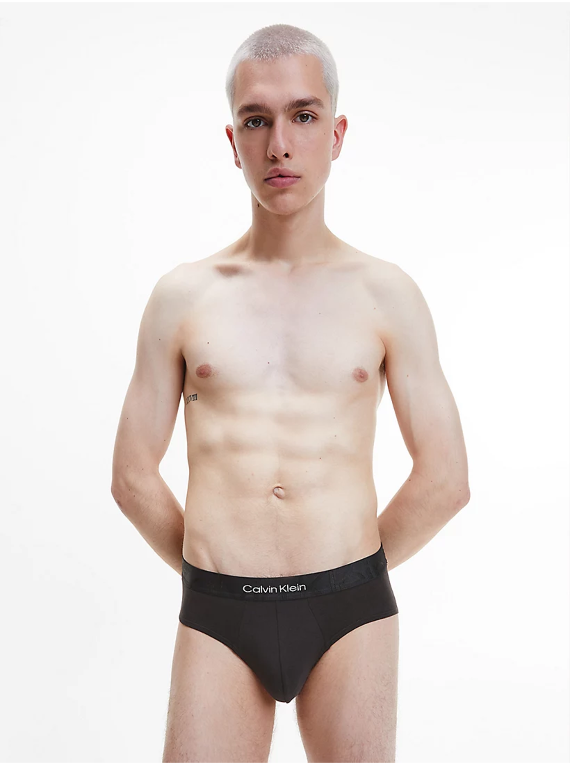 Levně Černé pánské slipy Calvin Klein Underwear