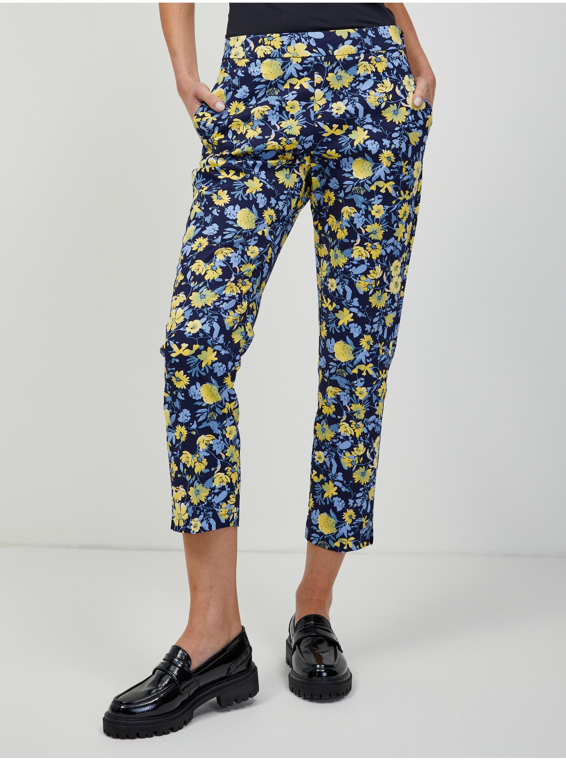 E-shop Žluto-modré květované zkrácené kalhoty ORSAY