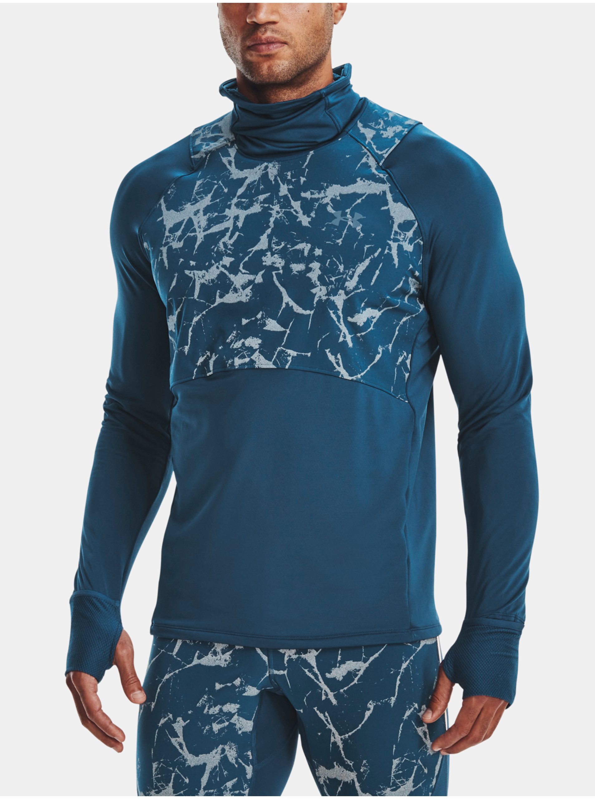 Levně Modré pánské tričko Under Armour UA OUTRUN THE COLD FUNNEL