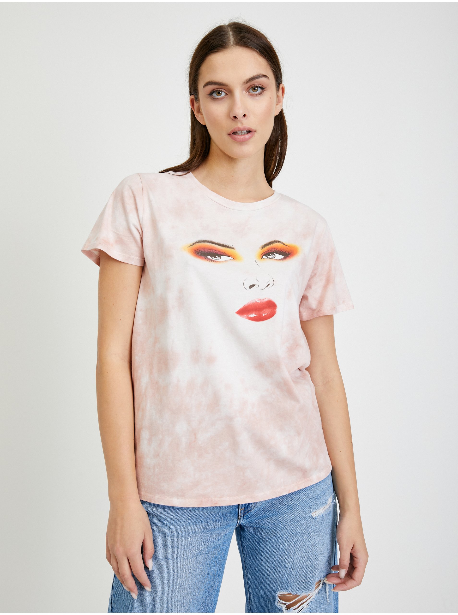 Levně Bílo-růžové vzorované dámské tričko Guess Stargazing Easy