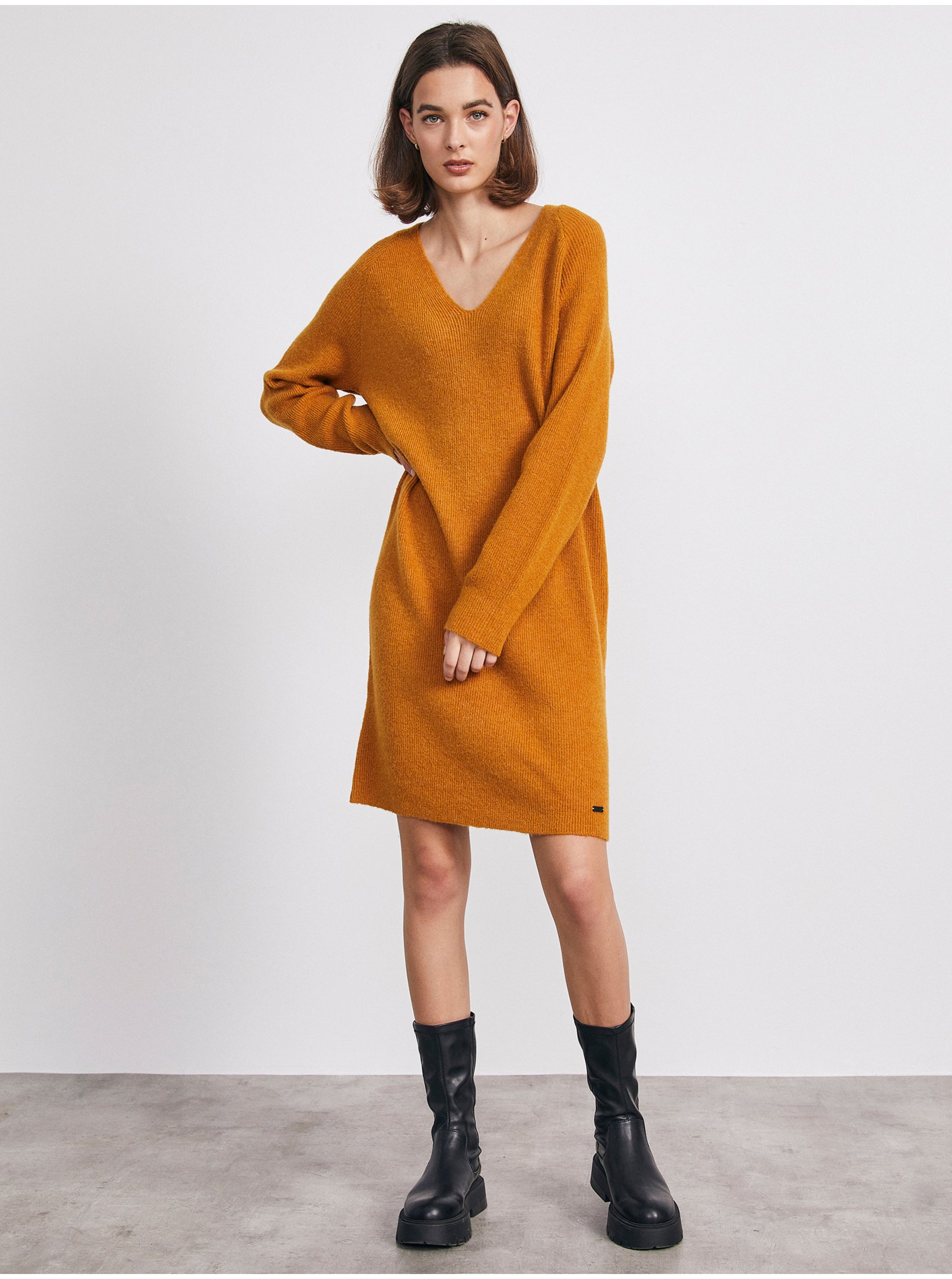 E-shop Hnědé svetrové šaty s příměsí vlny METROOPOLIS by ZOOT.lab Ofilia