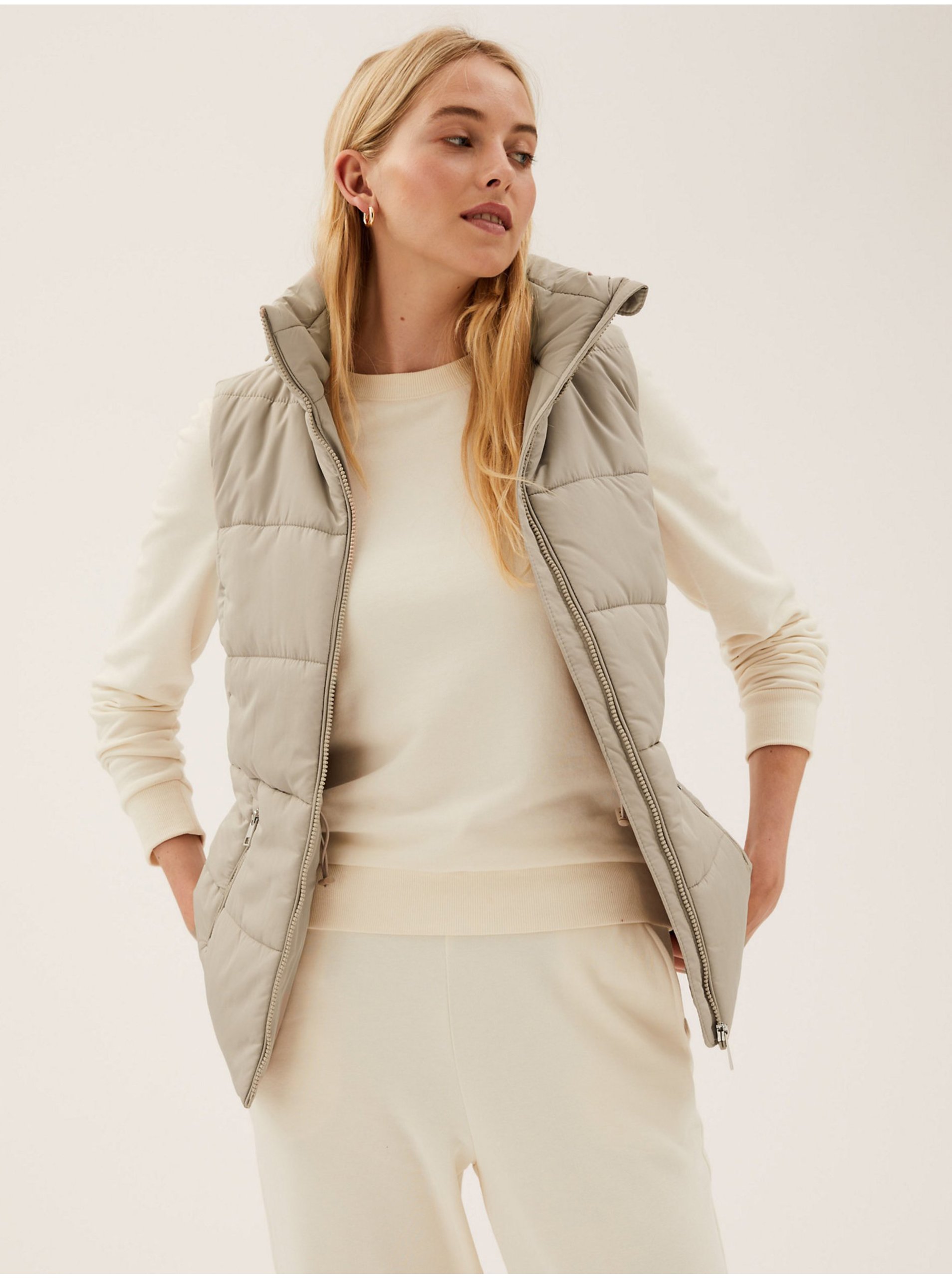 Levně Béžová dámská recyklovaná prošívaná vesta s technologií Thermowarmth™ Marks & Spencer