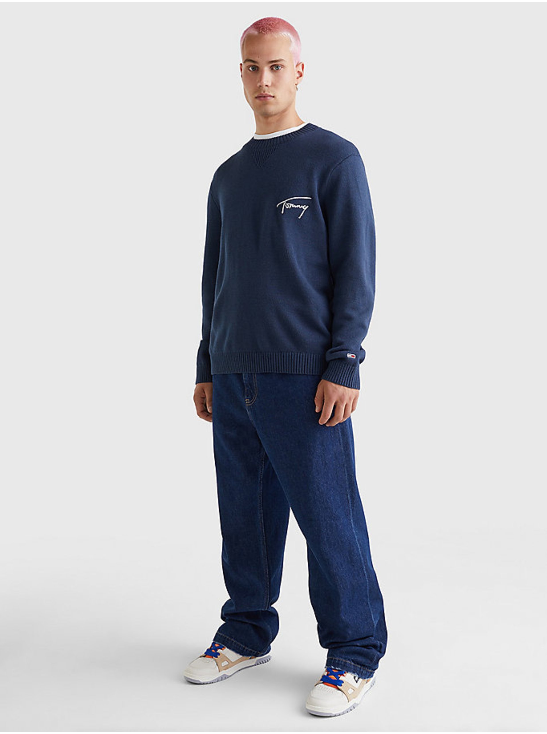 E-shop Tmavě modrý pánský svetr Tommy Jeans