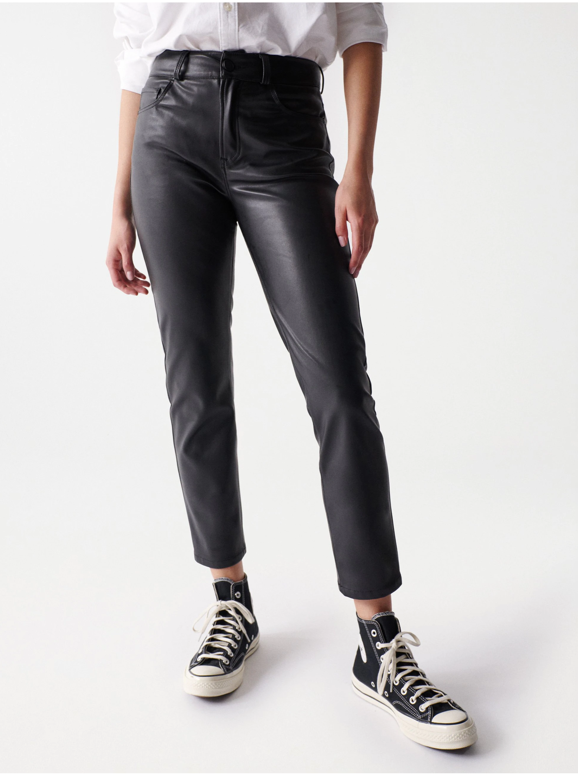Lacno Čierne dámske skrátené koženkové nohavice Salsa Jeans Nappa