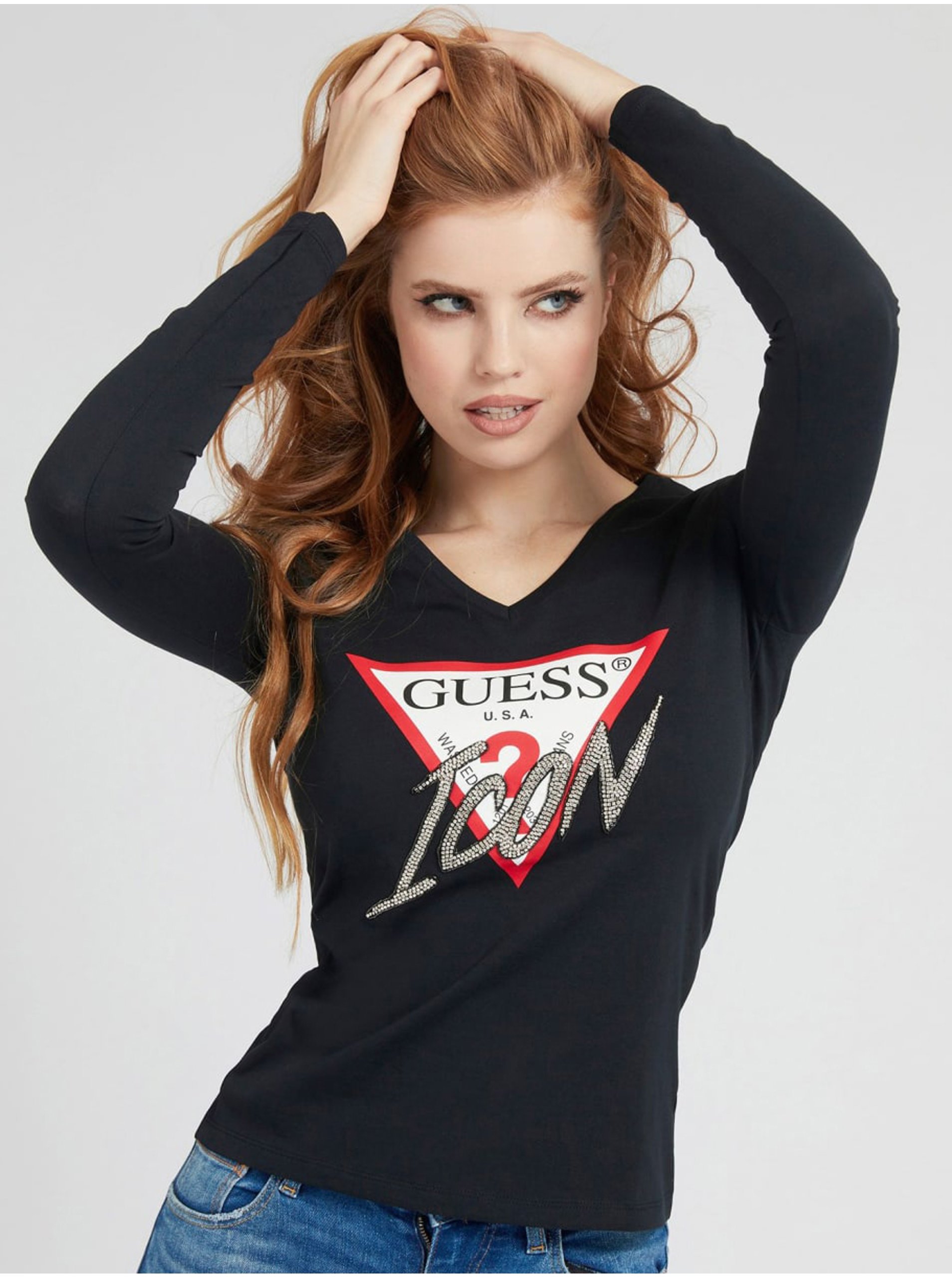 Levně Černé dámské tričko s potiskem s ozdobnými detaily Guess Icon Logo T-shirt applications