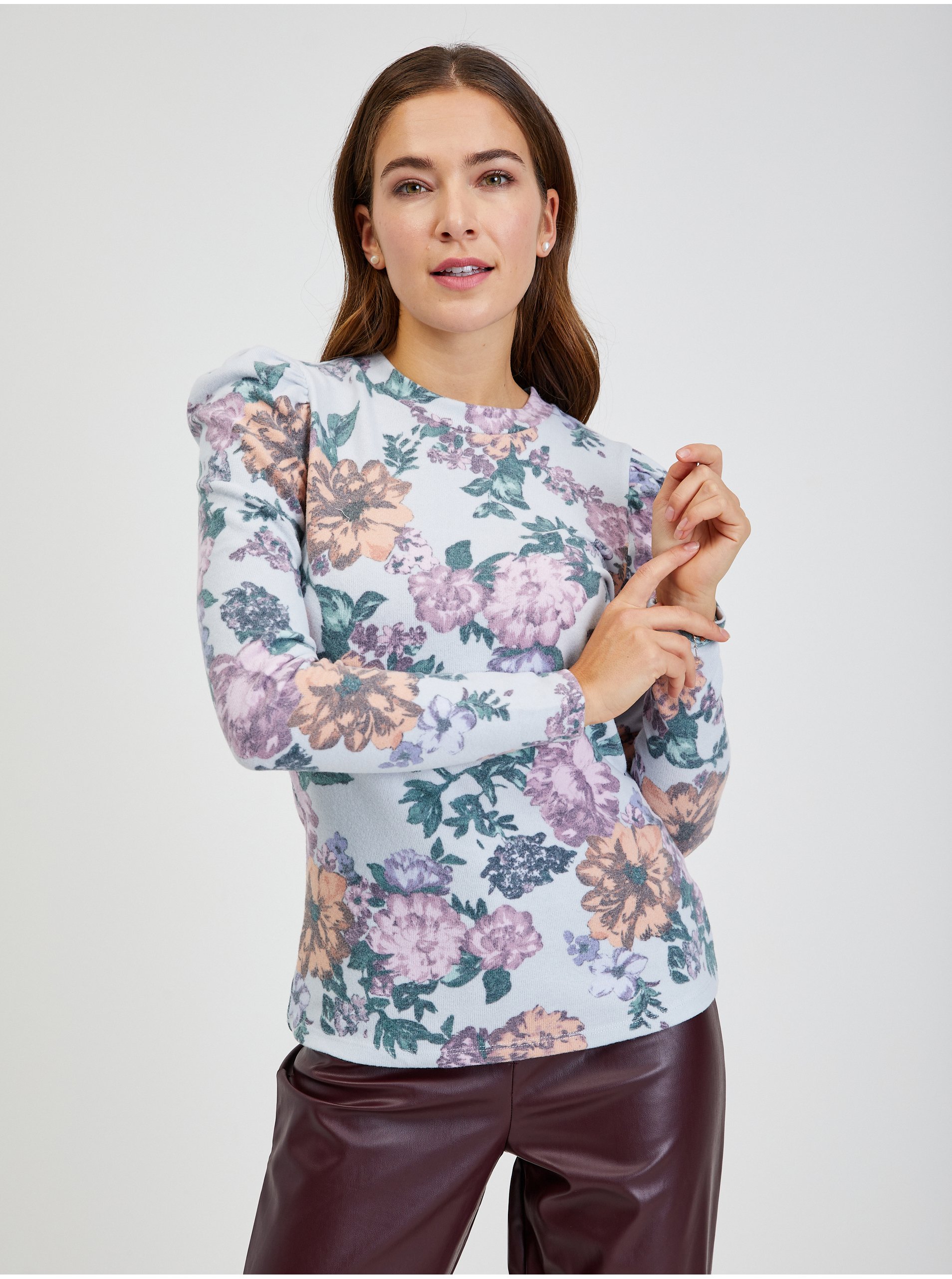E-shop Světle šedé dámské květované tričko ORSAY