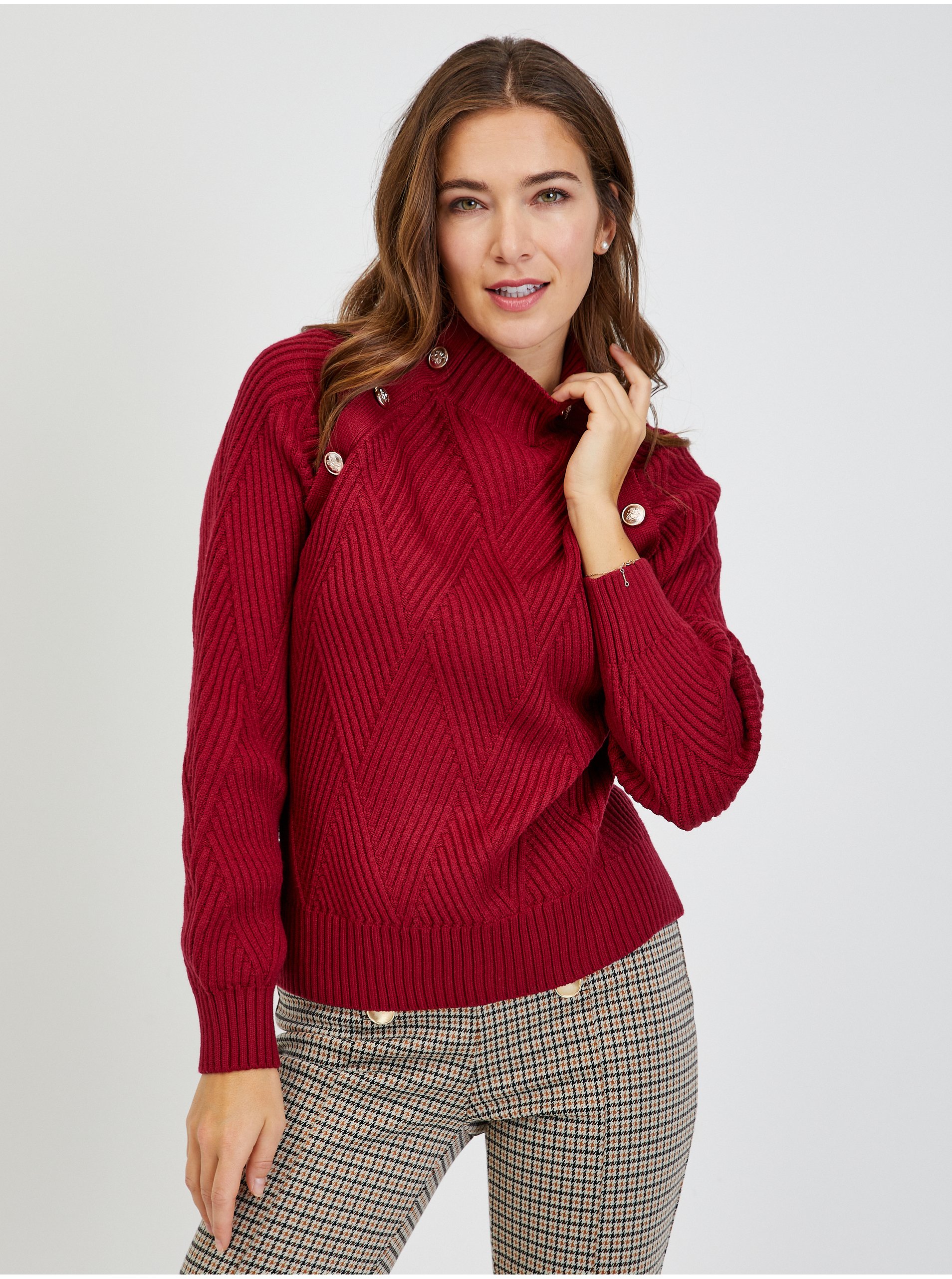 Levně Červený dámský žebrovaný svetr s ozdobnými knoflíky ORSAY