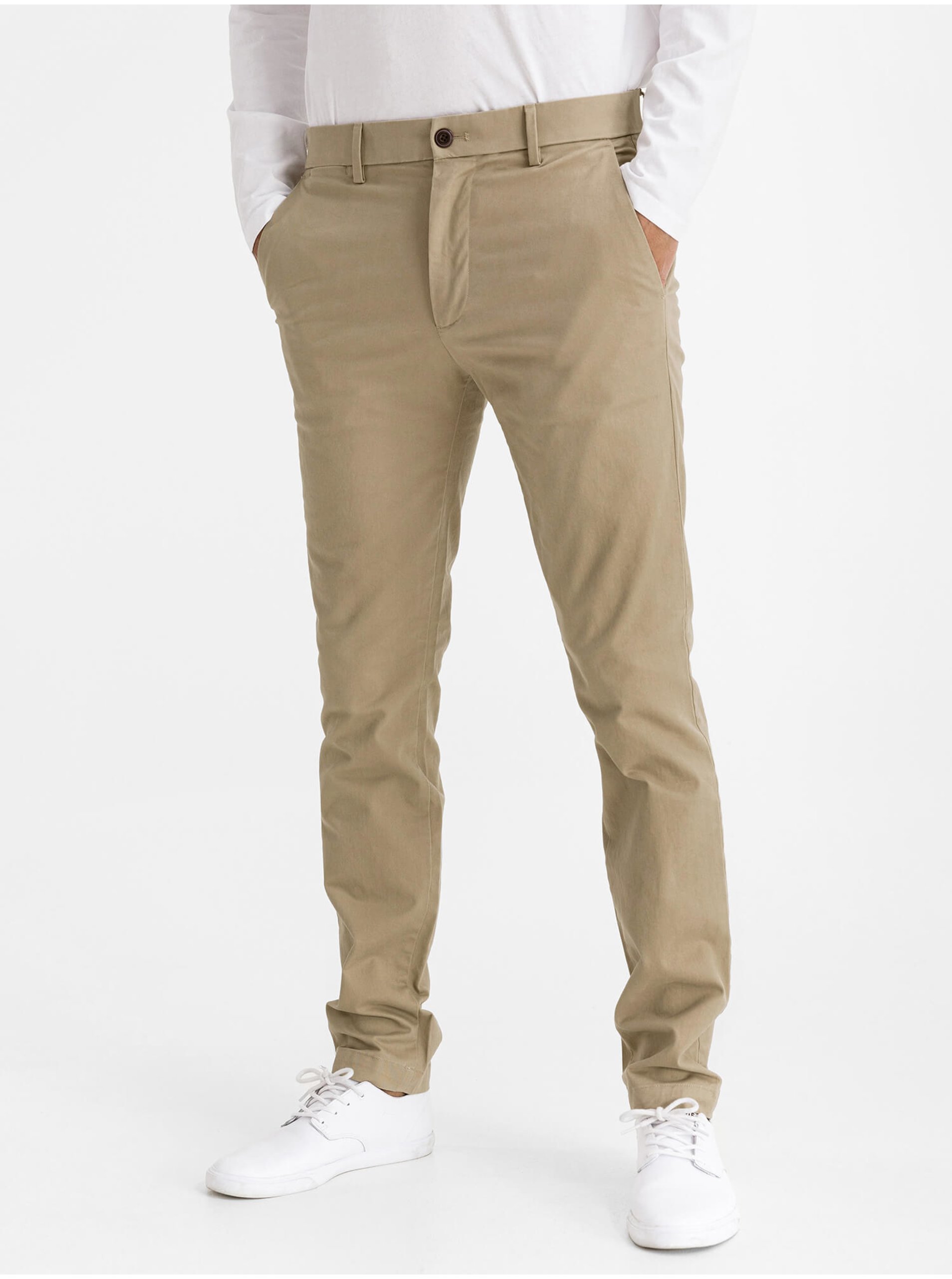 Levně Béžové pánské kalhoty modern khakis in skinny fit with GapFlex