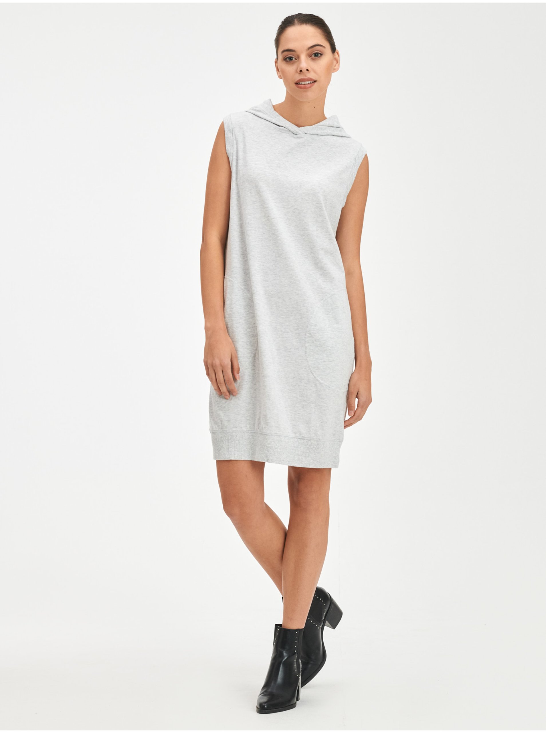 E-shop Šedé dámské mikinové šaty s kapucou GAP