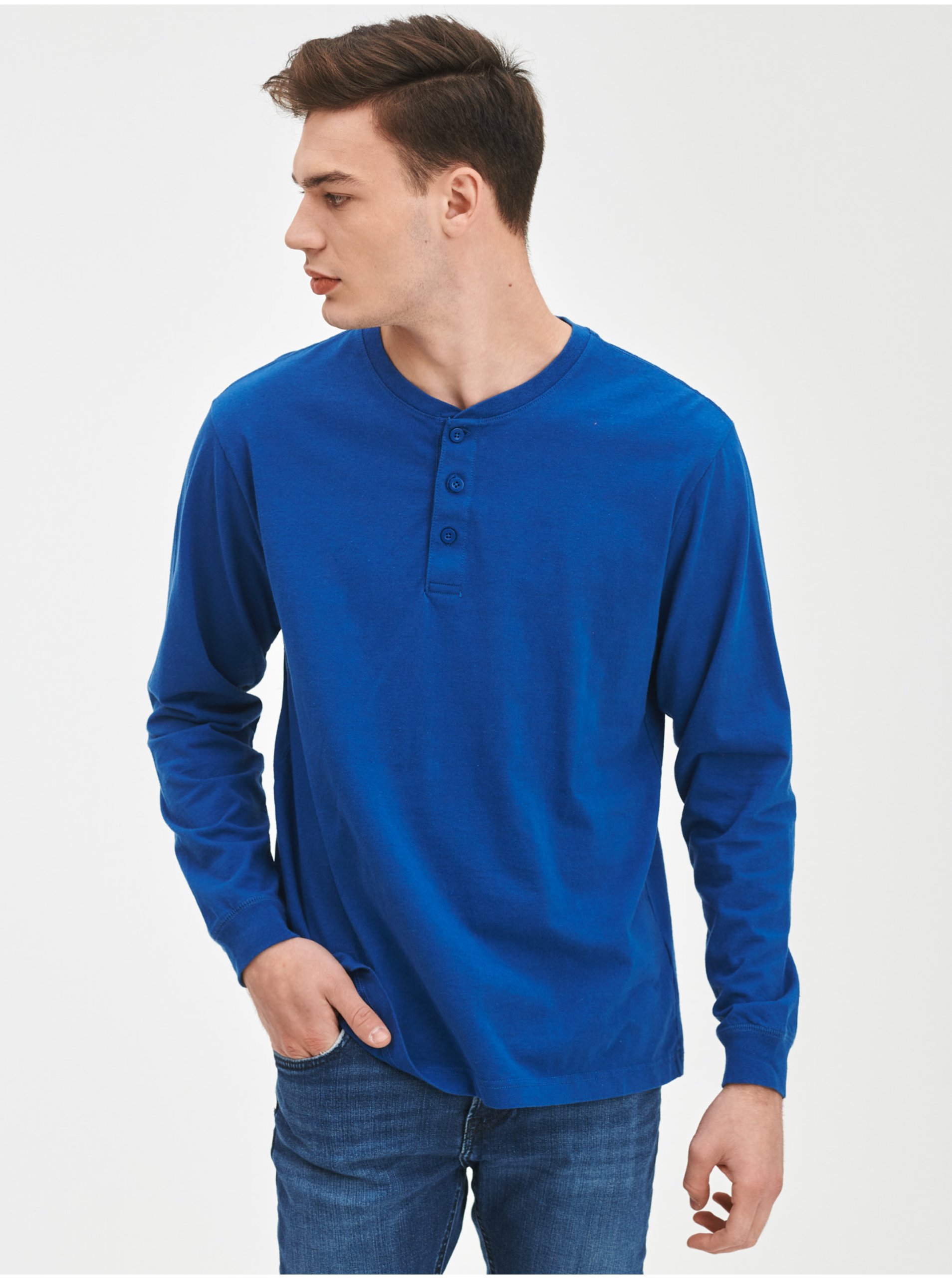 Lacno Modré pánské tričko s dlhým rukávom GAP