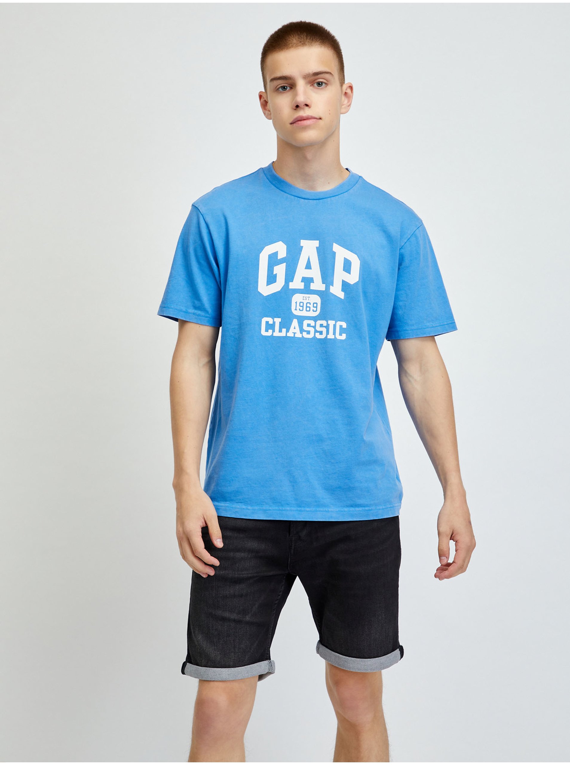 Lacno Modré pánske tričko logo GAP 1969 Classic organic