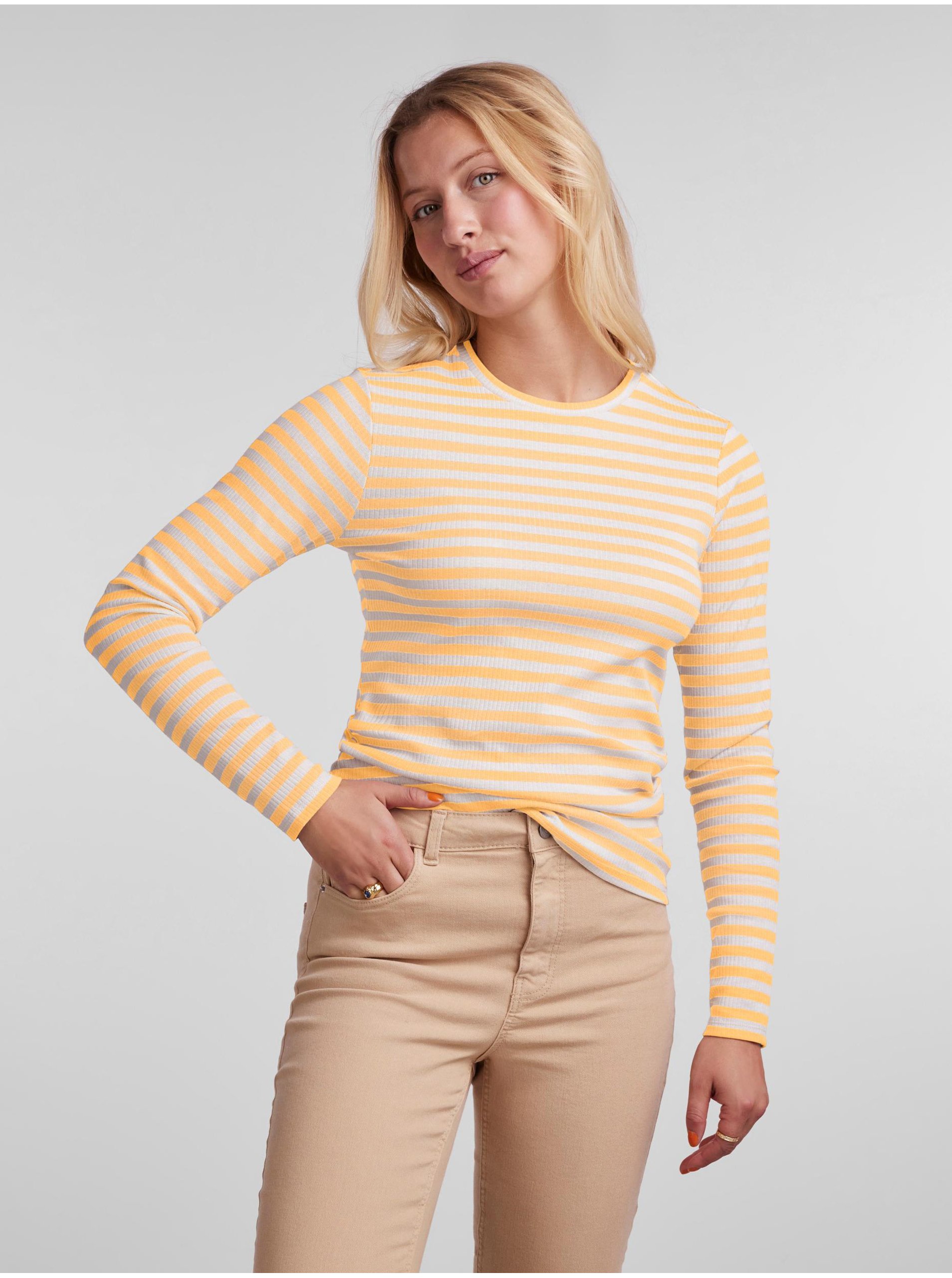 Levně Žluté dámské pruhované basic tričko s dlouhým rukávem Pieces Ruka