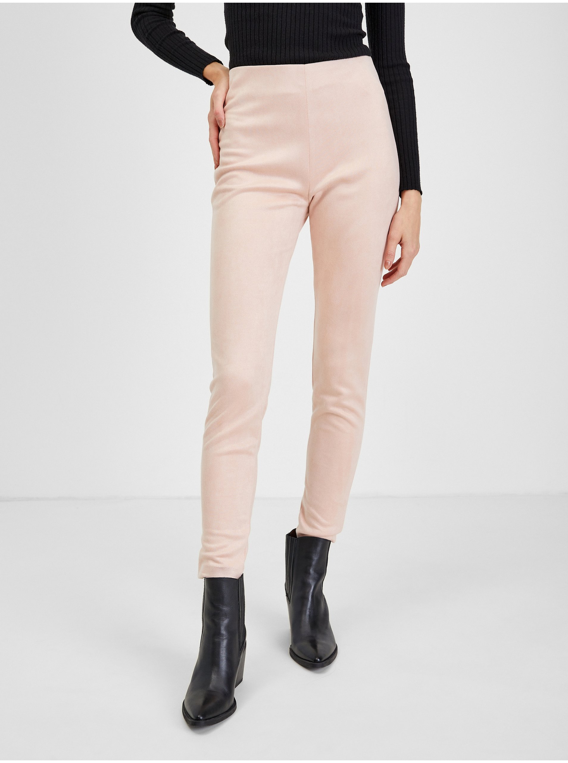 E-shop Světle růžové dámské kalhoty v semišové úpravě ORSAY