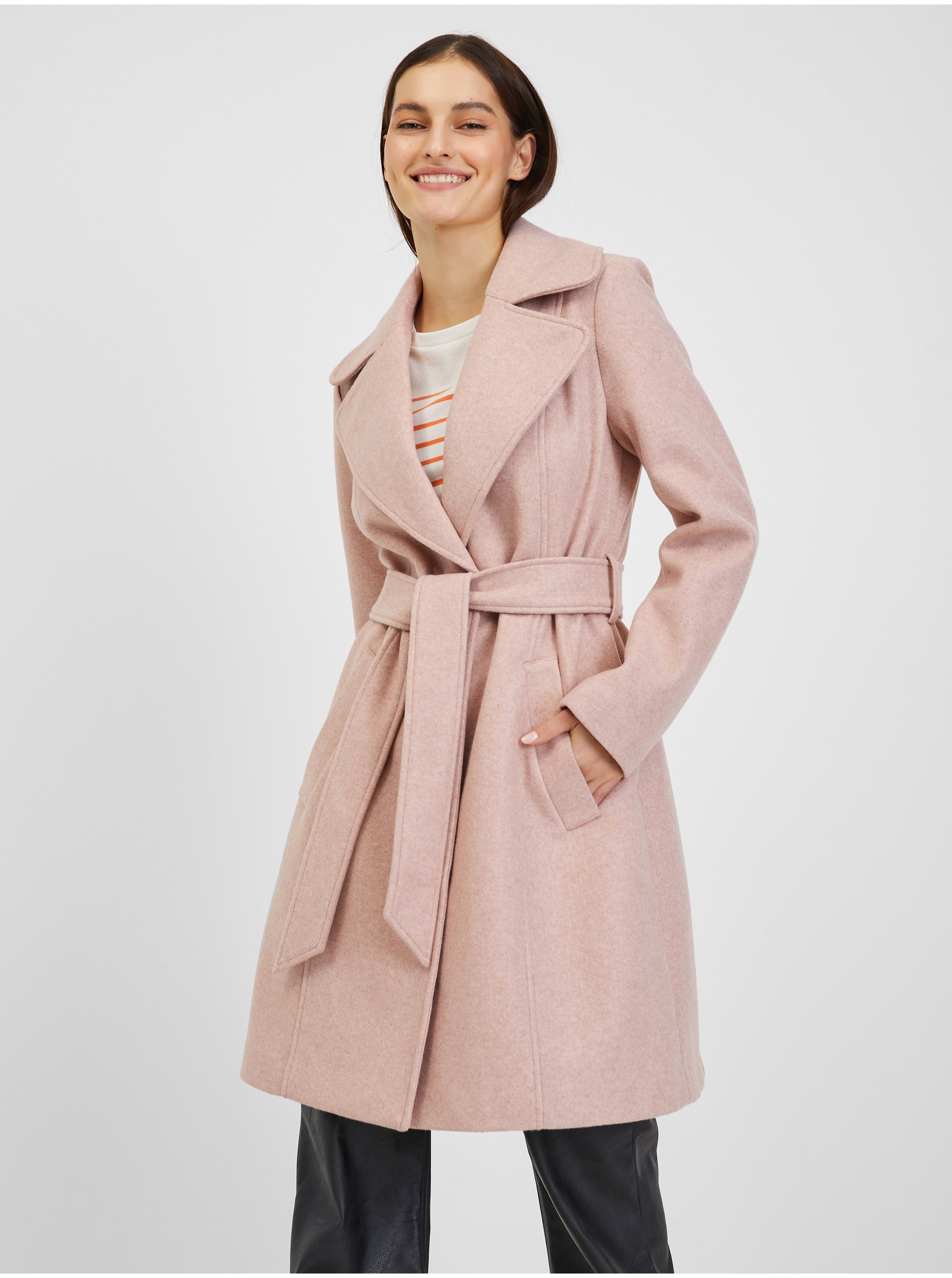 Levně Růžový dámský zimní kabát s páskem ORSAY