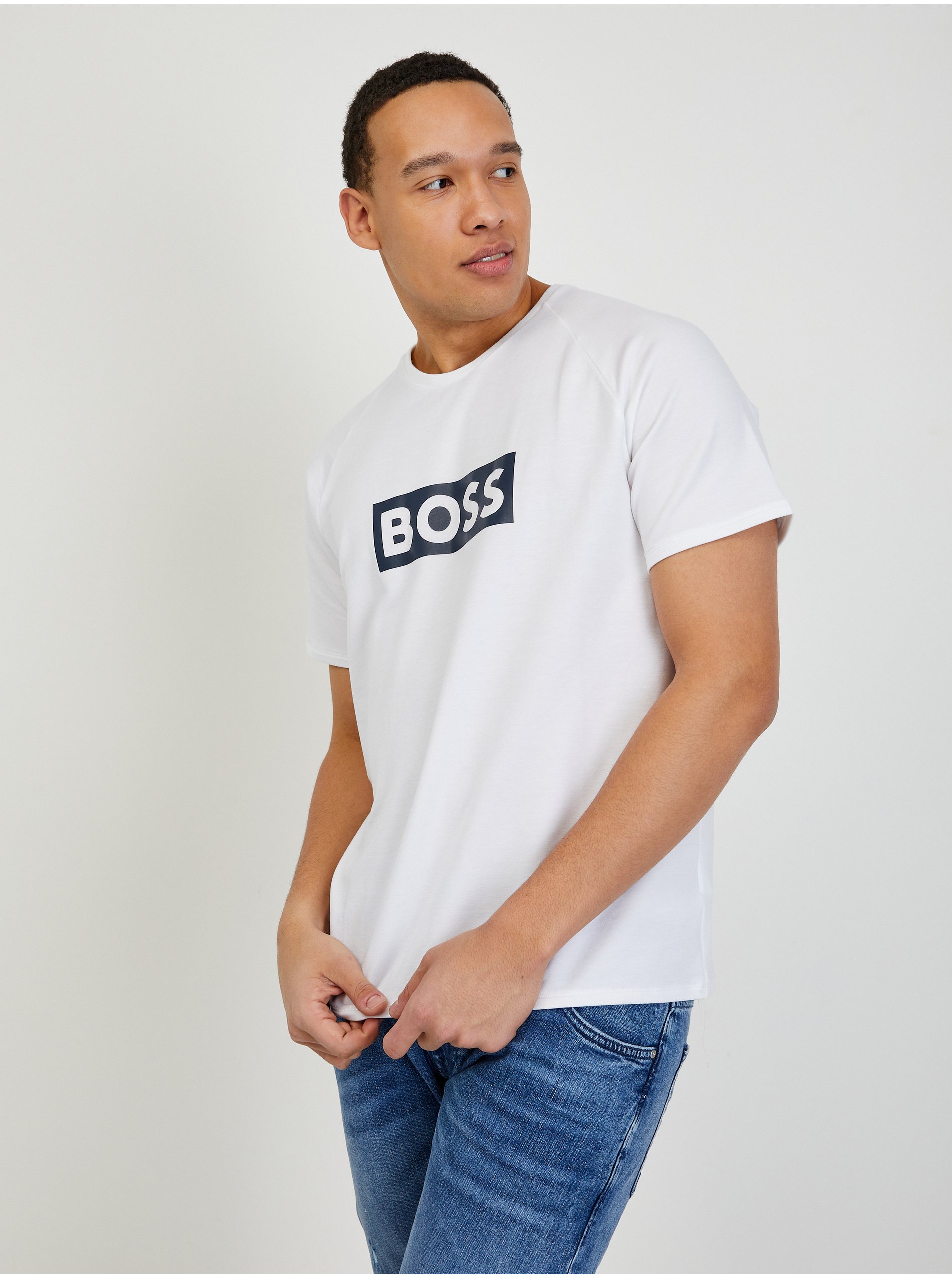 Levně Bílé pánské tričko BOSS