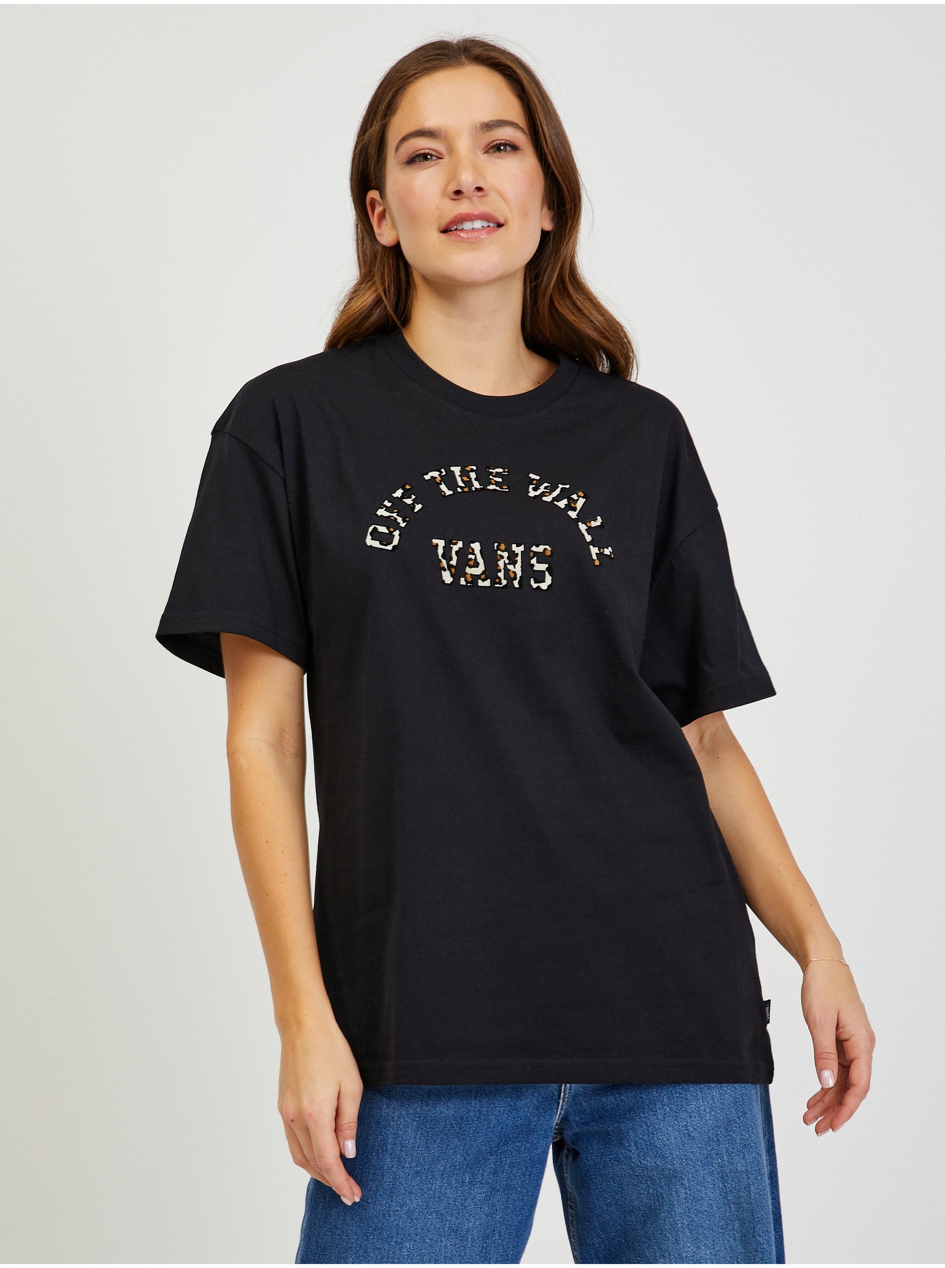 E-shop Černé dámské oversize tričko VANS