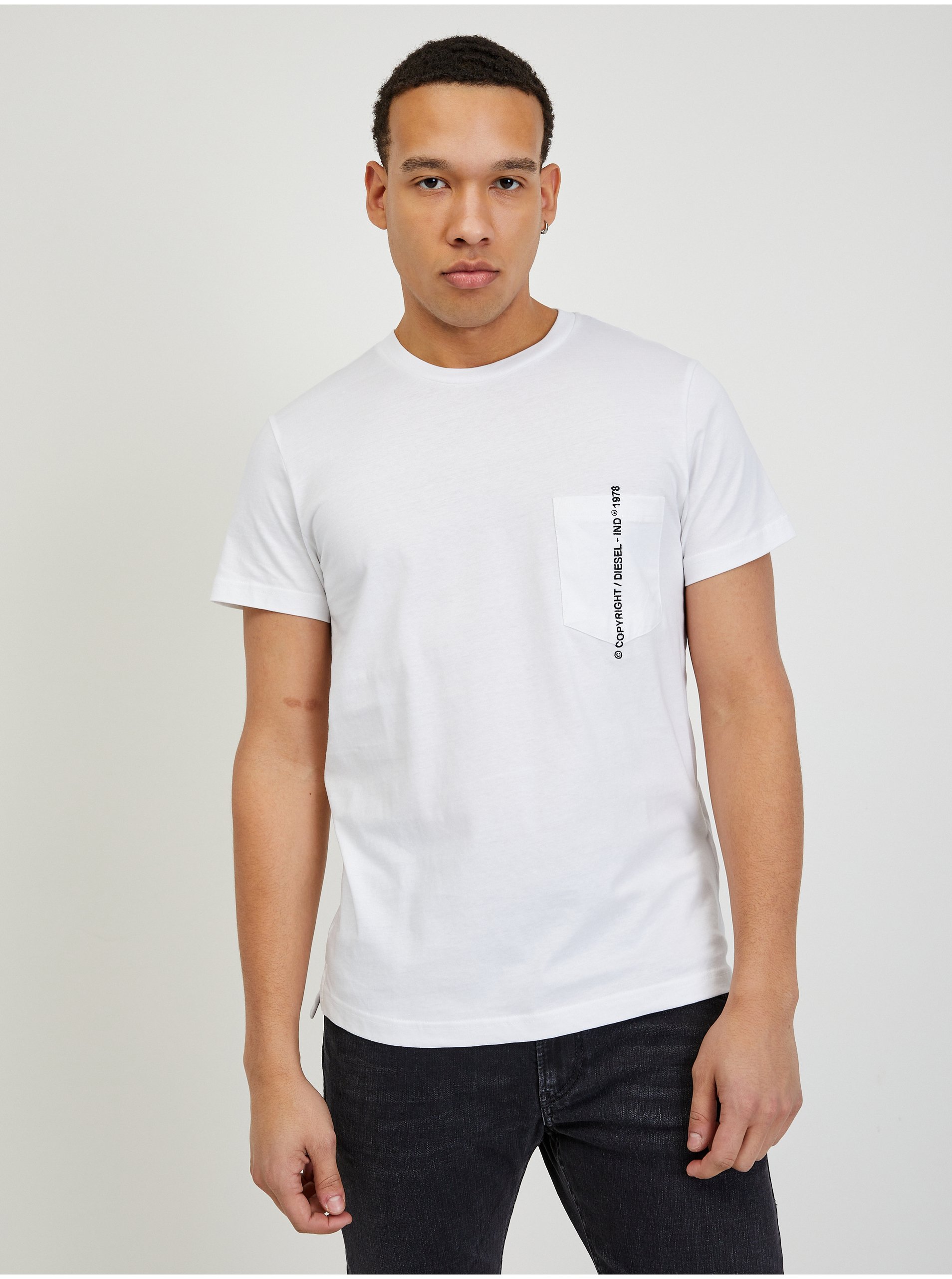 E-shop Bílé pánské tričko s kapsou Diesel Rubin