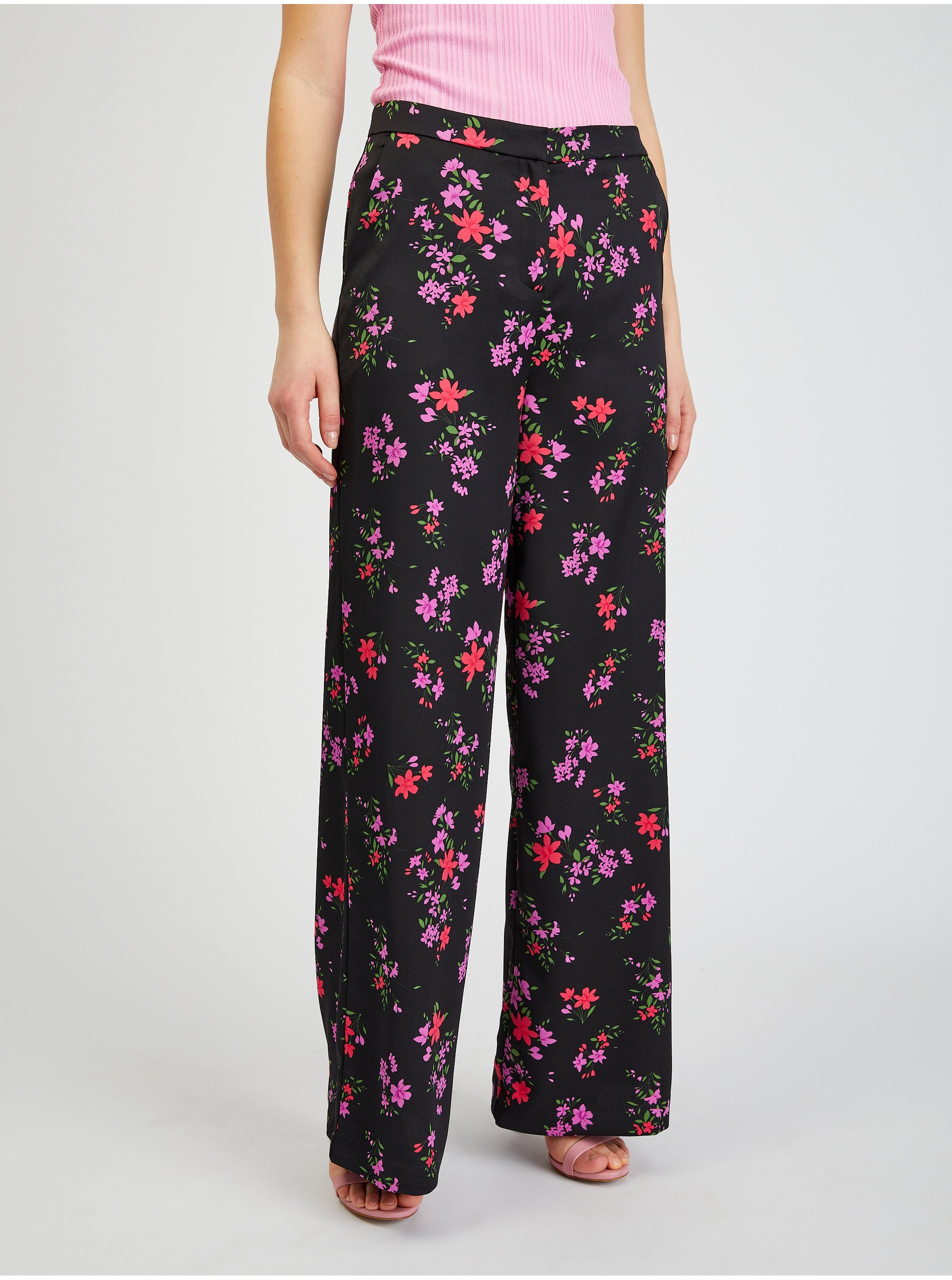 Levně Černé dámské květované široké kalhoty ORSAY