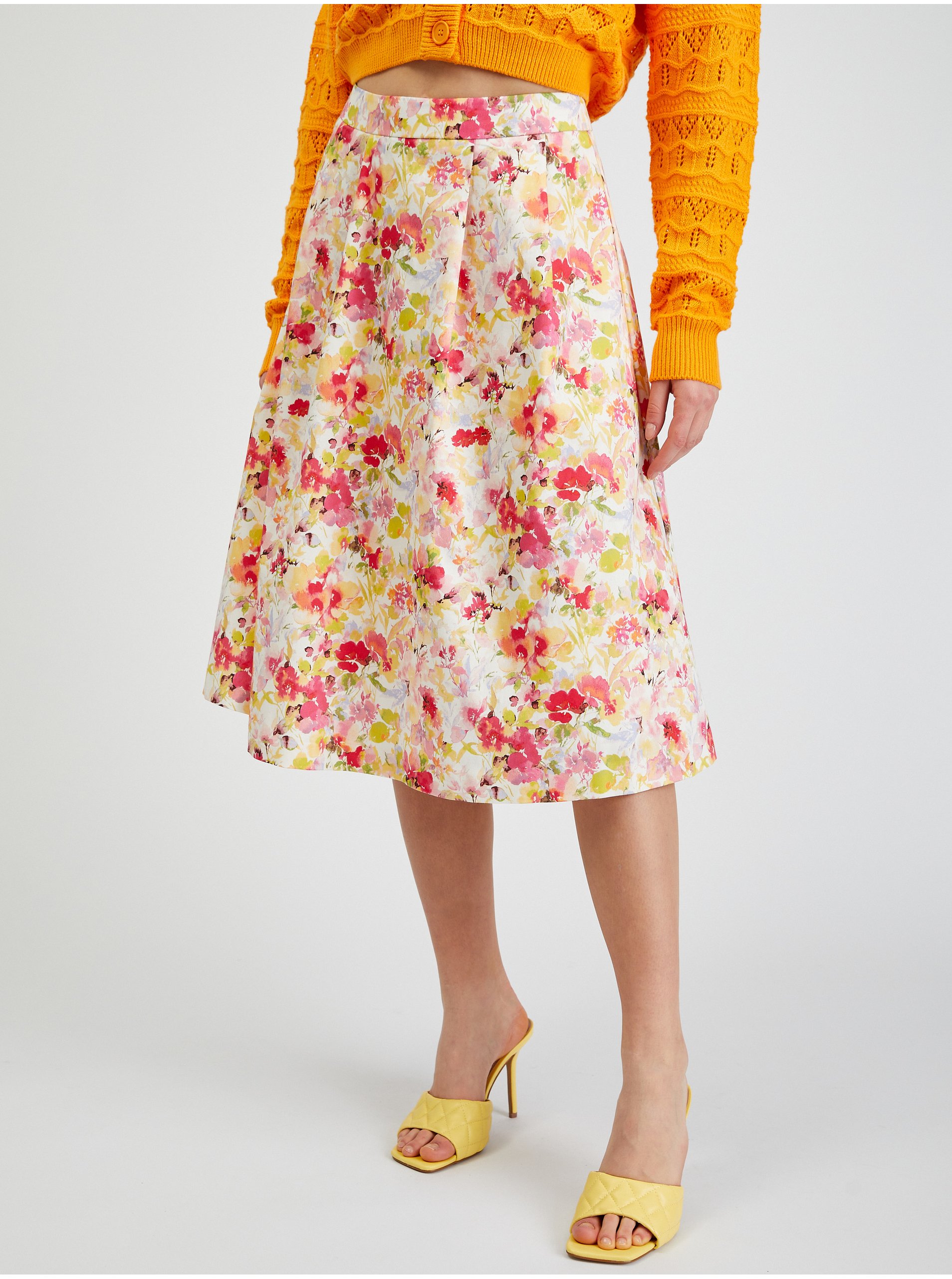 Levně Krémová dámská květovaná sukně ORSAY