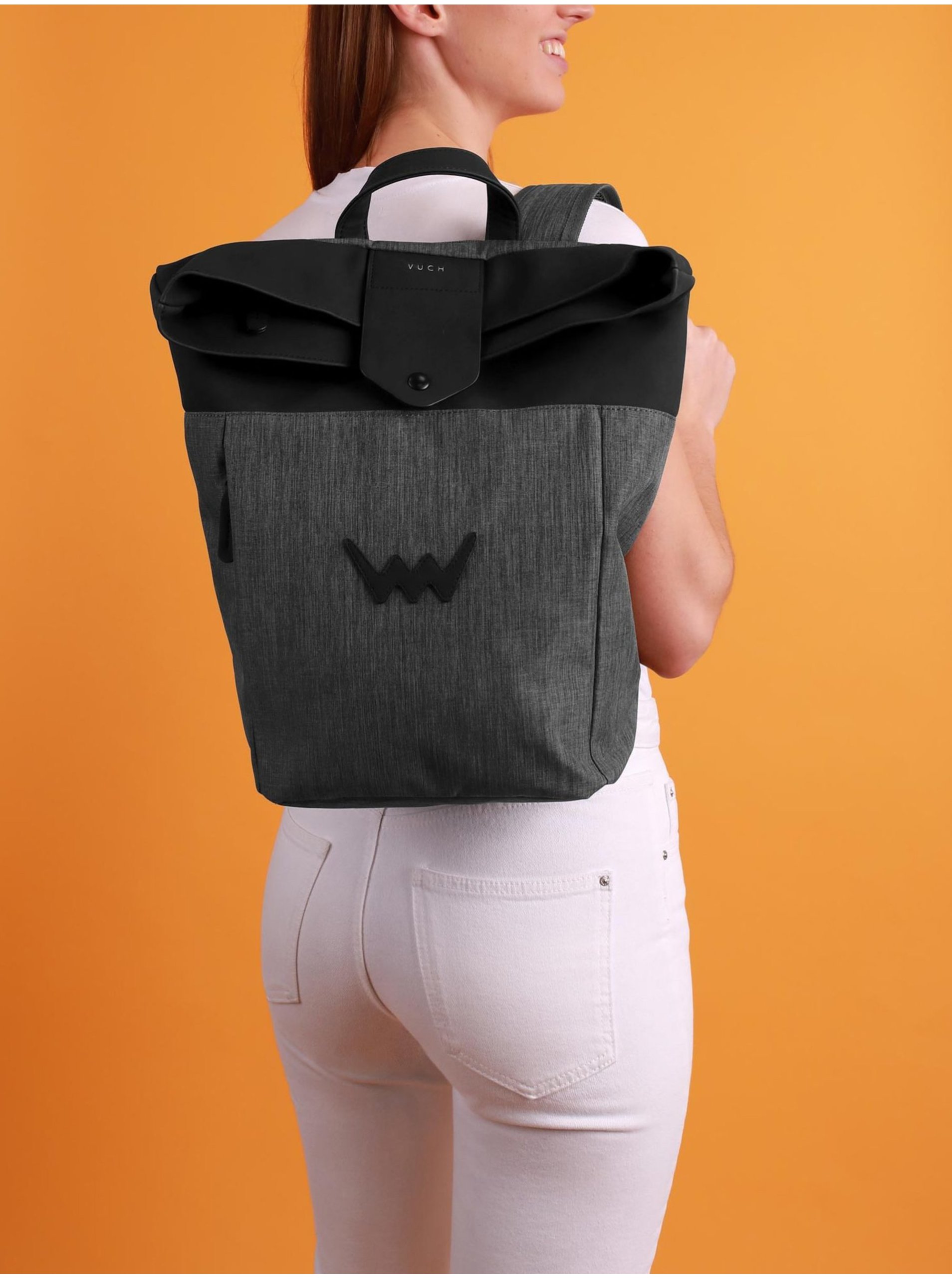 E-shop Šedý dámský městský batoh VUCH Dammit Grey