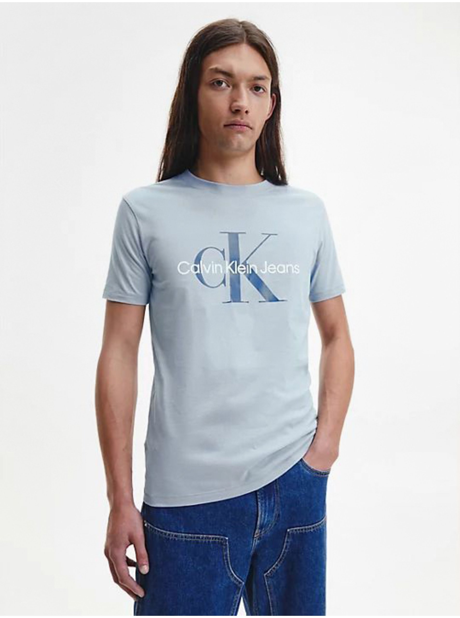 Levně Světle modré pánské tričko Calvin Klein Jeans