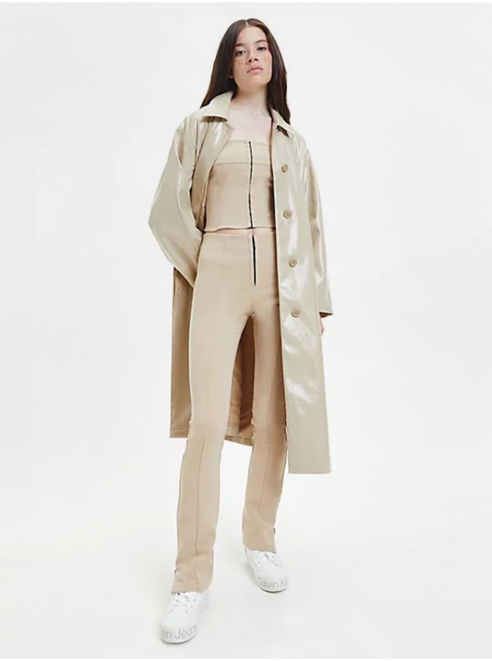 Levně Krémový dámský oversize lehký koženkový kabát Calvin Klein Jeans