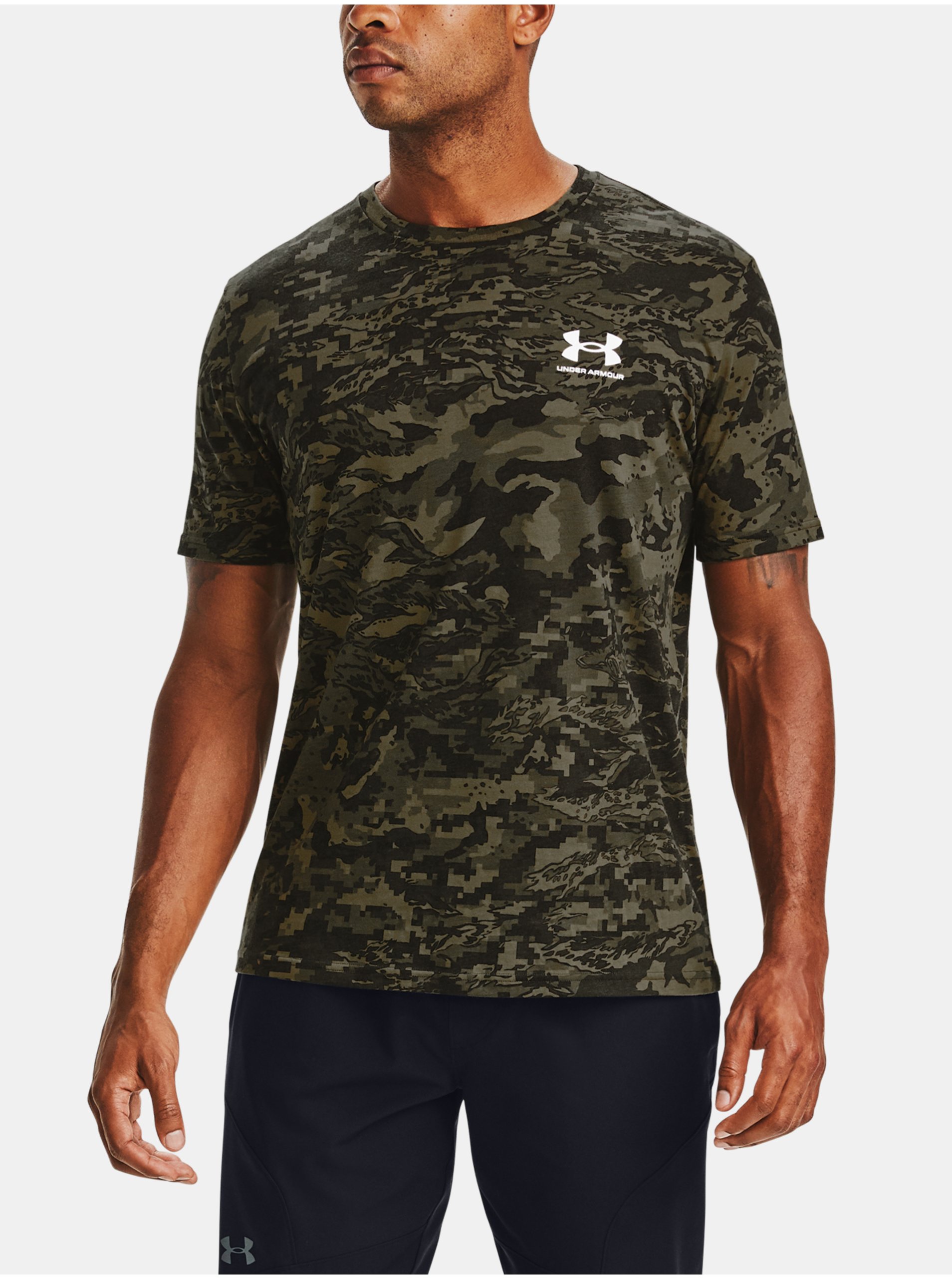 Levně Černé tričko Under Armour UA ABC CAMO SS.