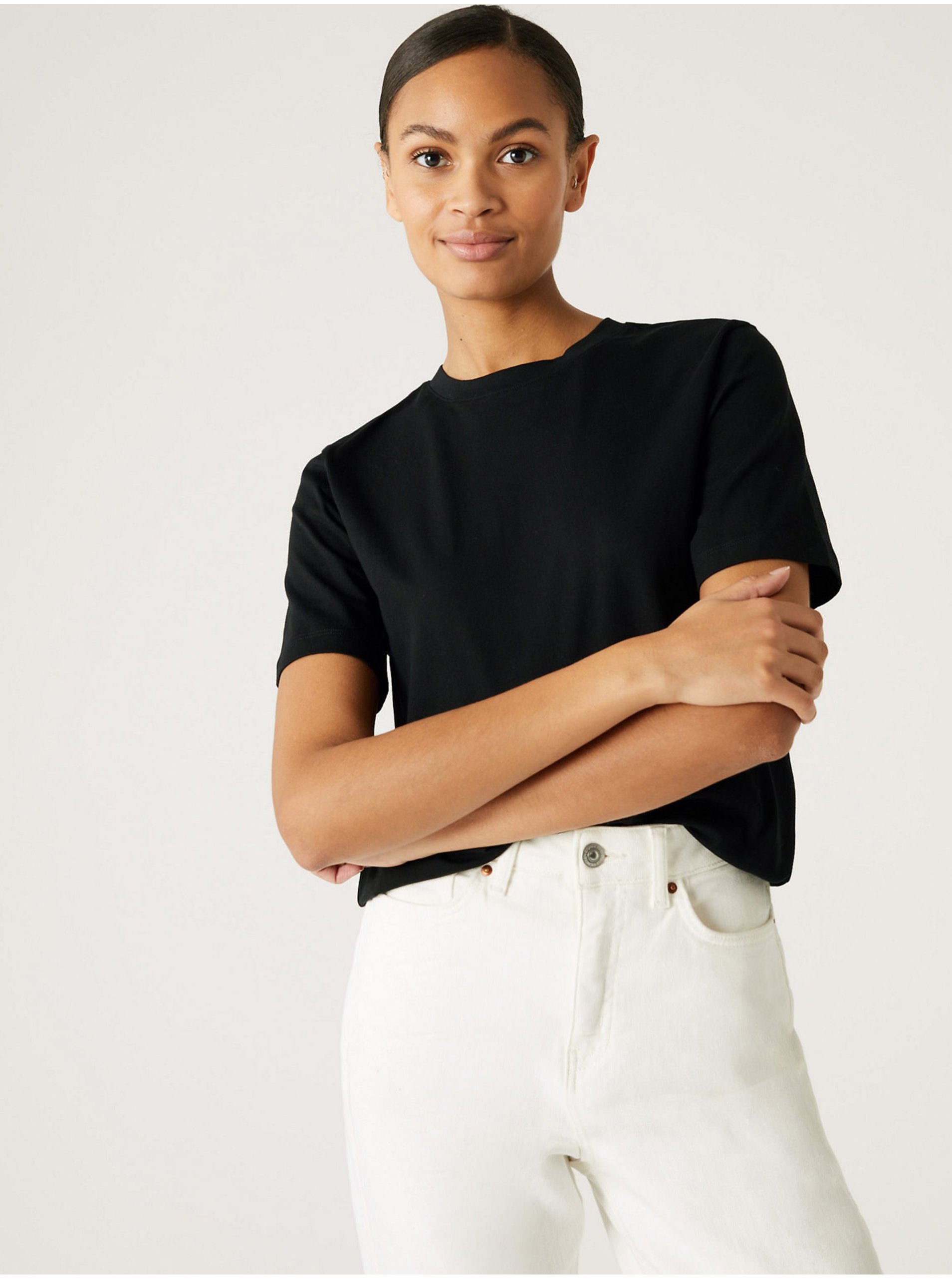 E-shop Černé dámské bavlněné basic tričko Marks & Spencer