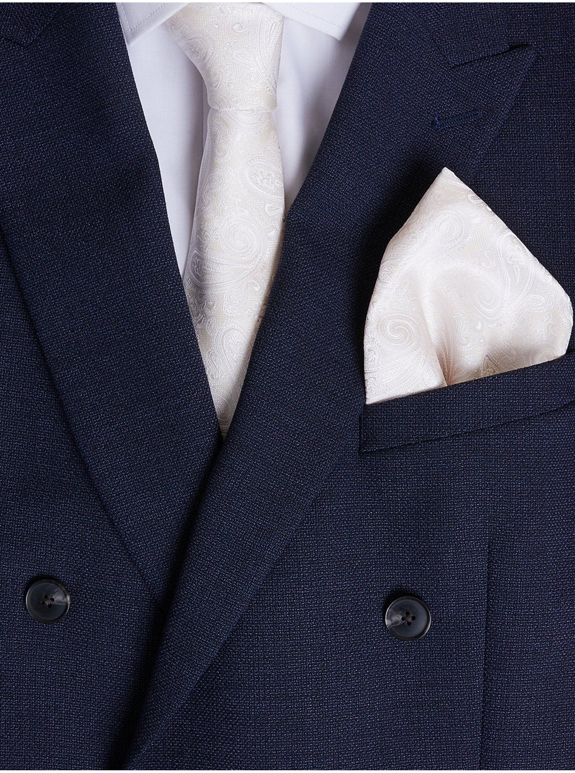 Levně Sada pánské kravaty a kapesníku v krémové barvě Marks & Spencer