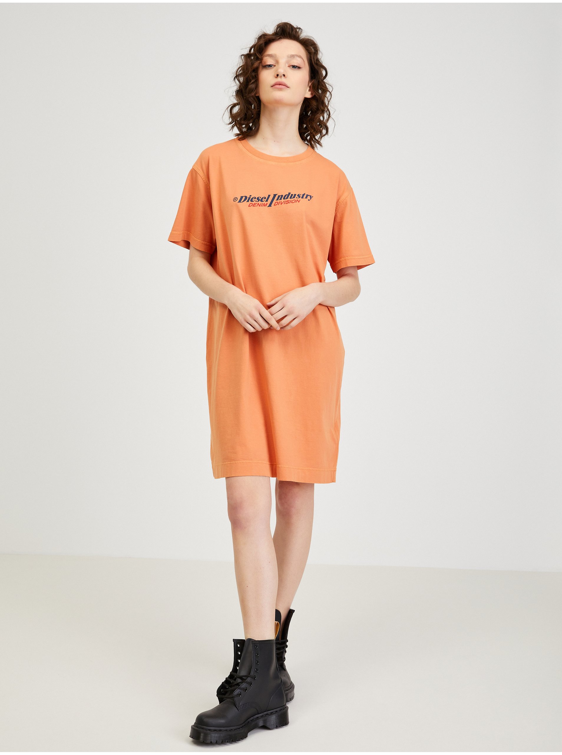 E-shop Oranžové dámske šaty Diesel